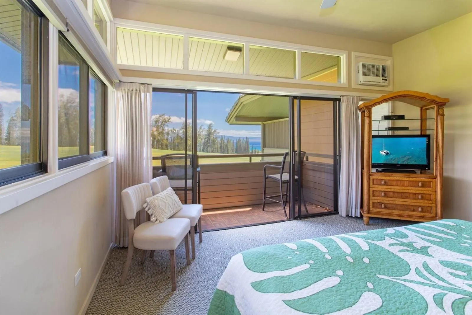 2511 Ridge * Kahana