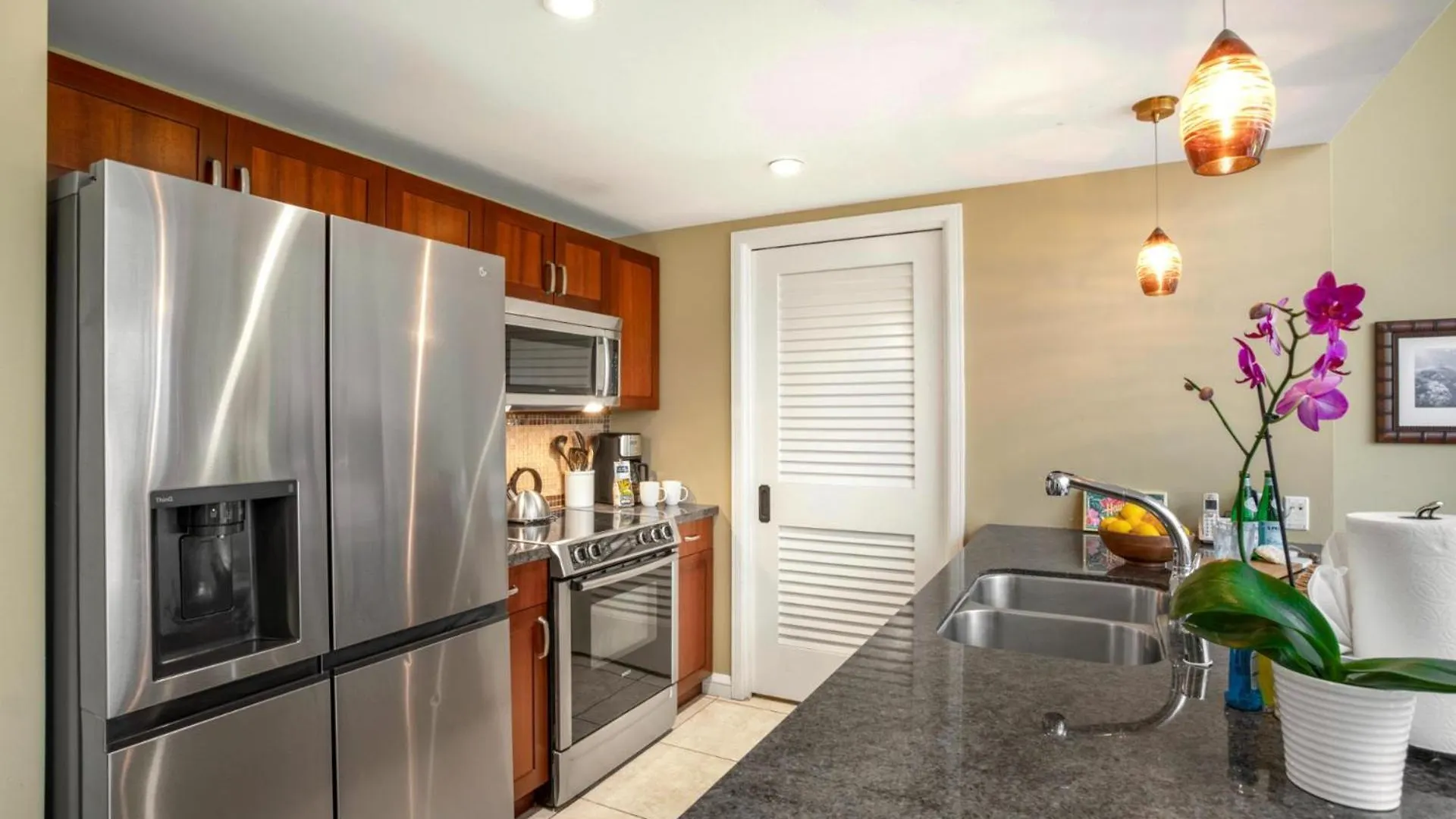 Kbm Free Car Honua Kai Hokulani Ocean View 2bedroom Hkh-114 Beautiful Partial Ocean View *