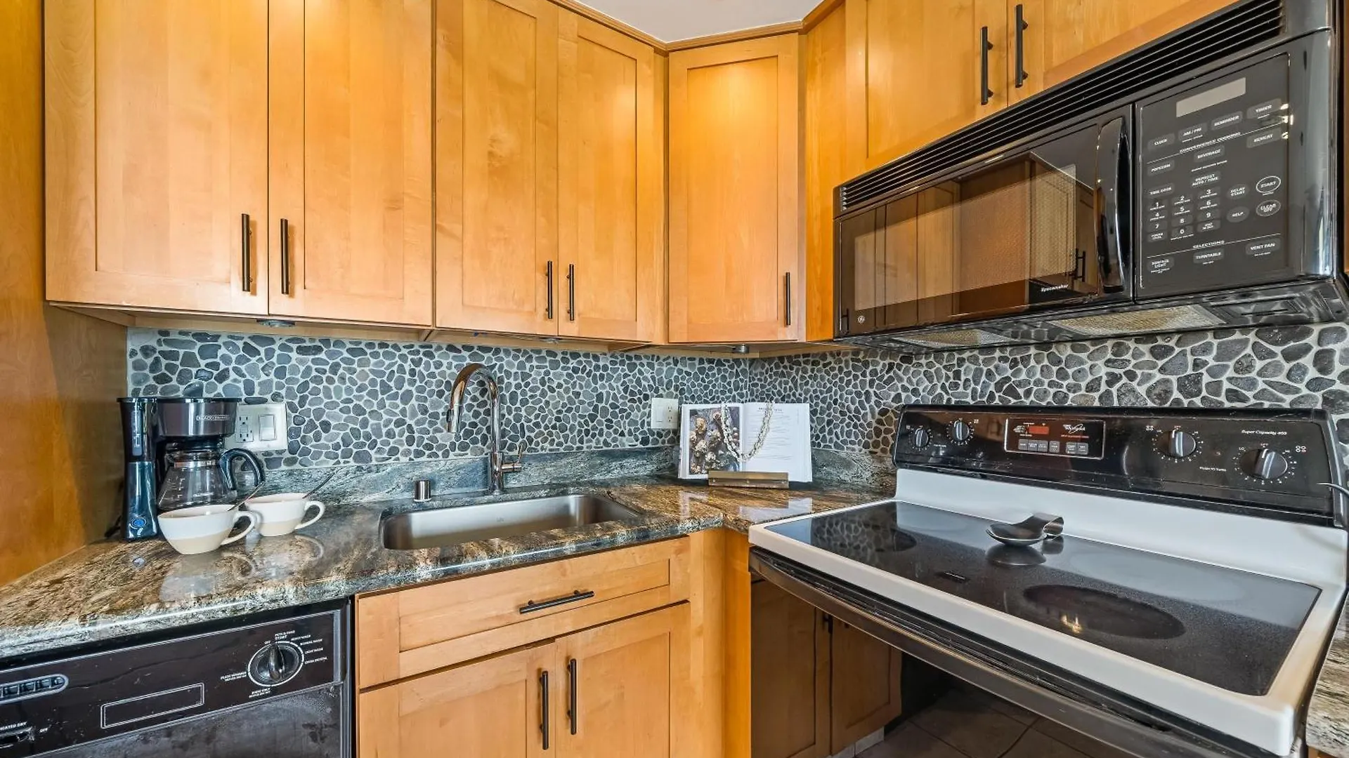 Kihei Surfside 306 Holiday home *