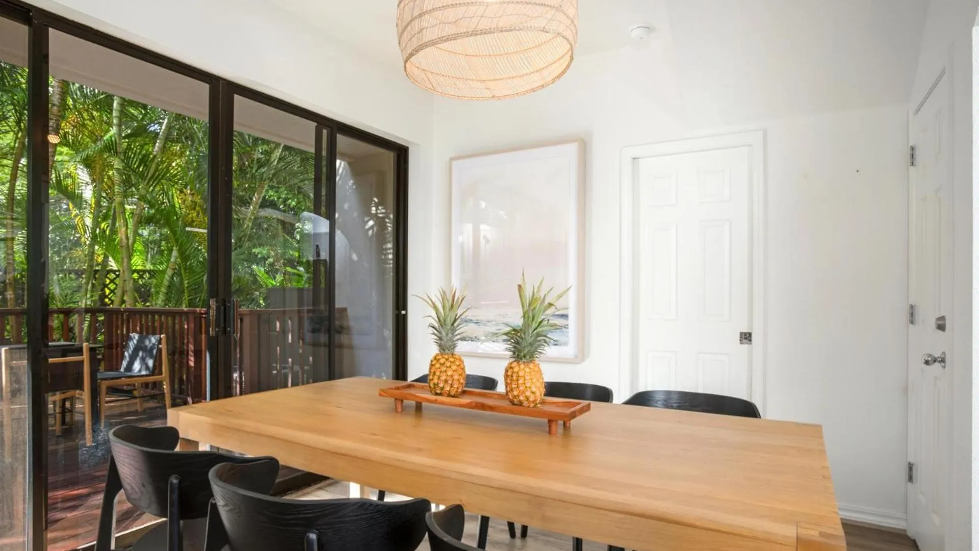 Apartment Kbm Free Car Napili Gardens Npg-c11 Massive 3 Bedroom 30 Seconds From Napili Bay