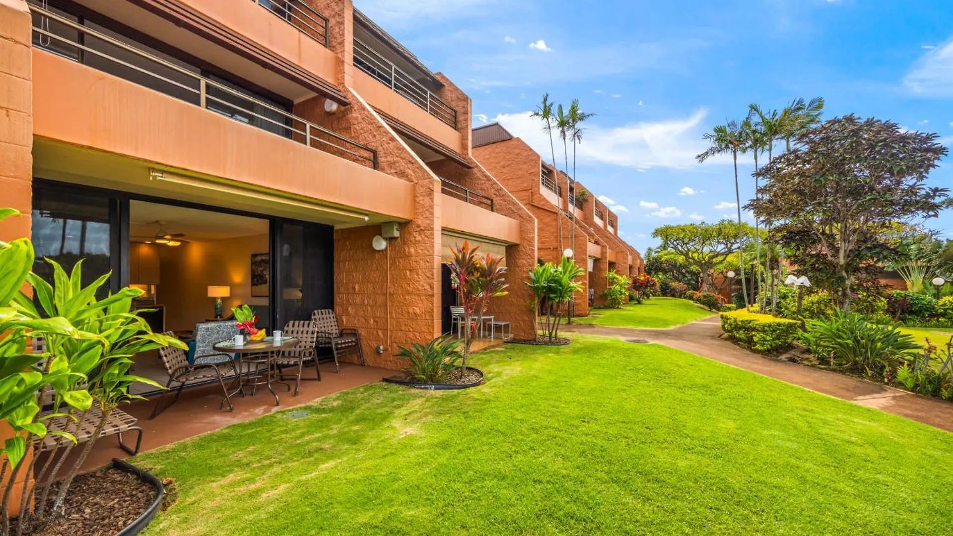 Kuleana Club #307 Pool View - 1 Bedroom & 1 Bathroom - Ground Floor * Kahana