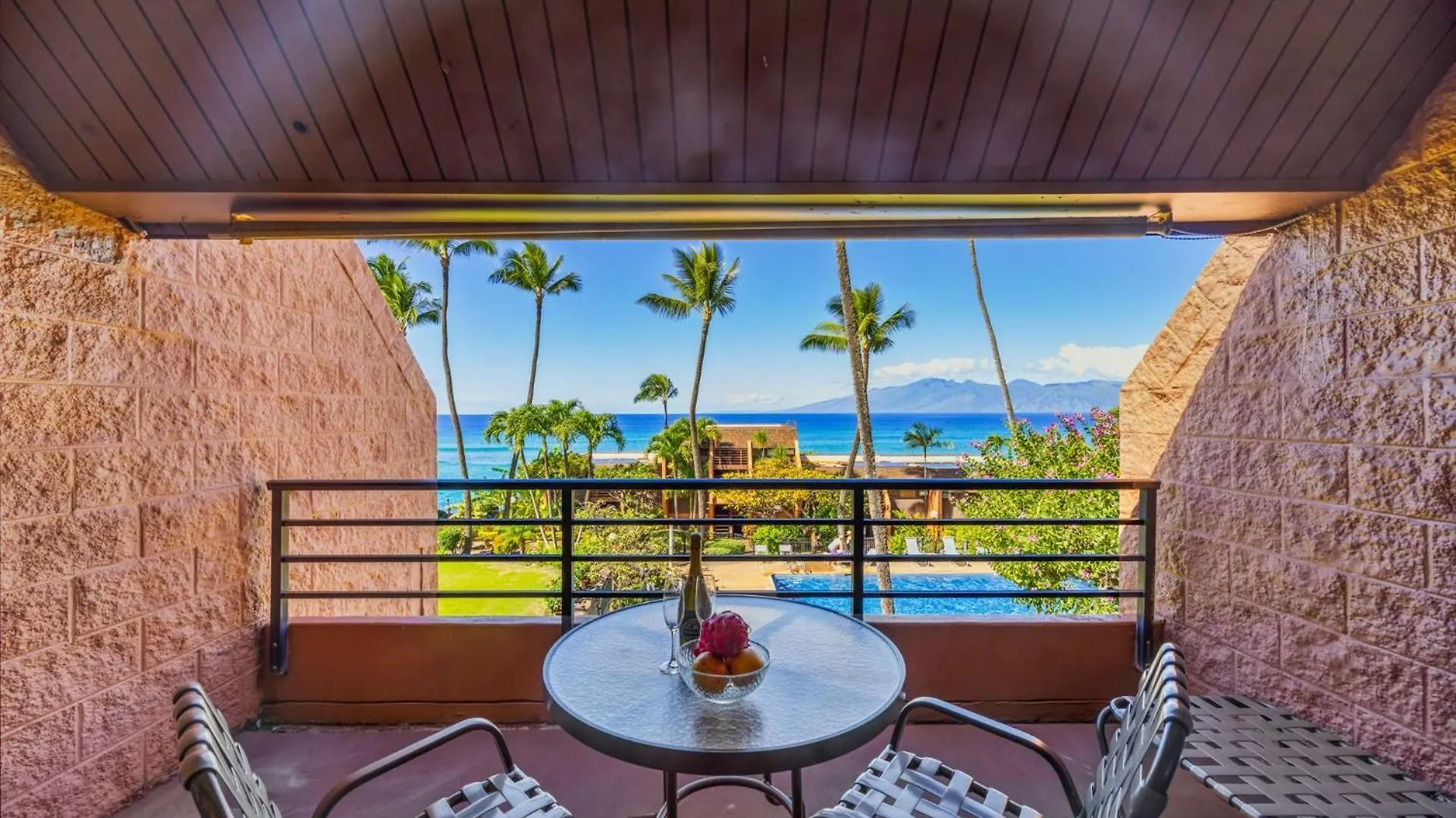 Kuleana Club #320 - Ocean View -1 Bedroom & 1 Bathroom - 3rd Floor Holiday home Kahana