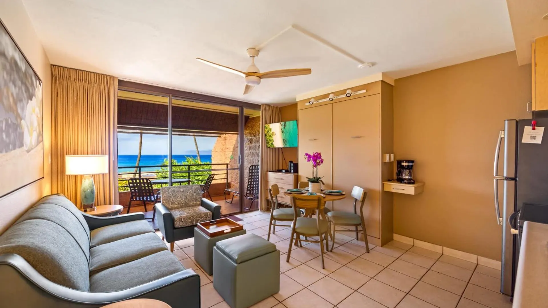 Kuleana Club #721 Oceanfront - 1 Bedroom & 1 Bathroom - 3rd Floor Holiday home Kahana