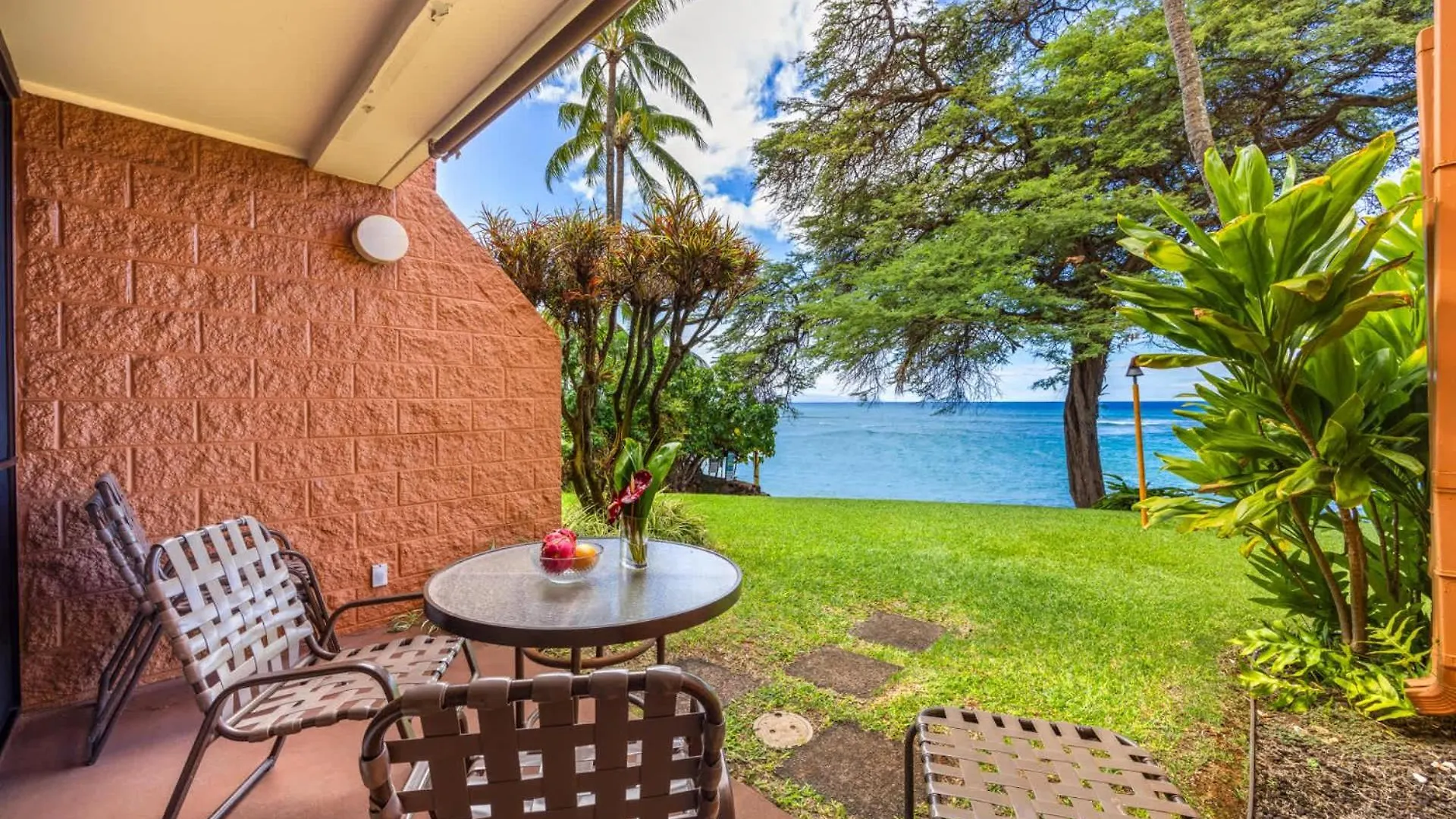 Kuleana Club #707 Oceanfront - 1 Bedroom & 1 Bathroom - Ground Floor Holiday home *