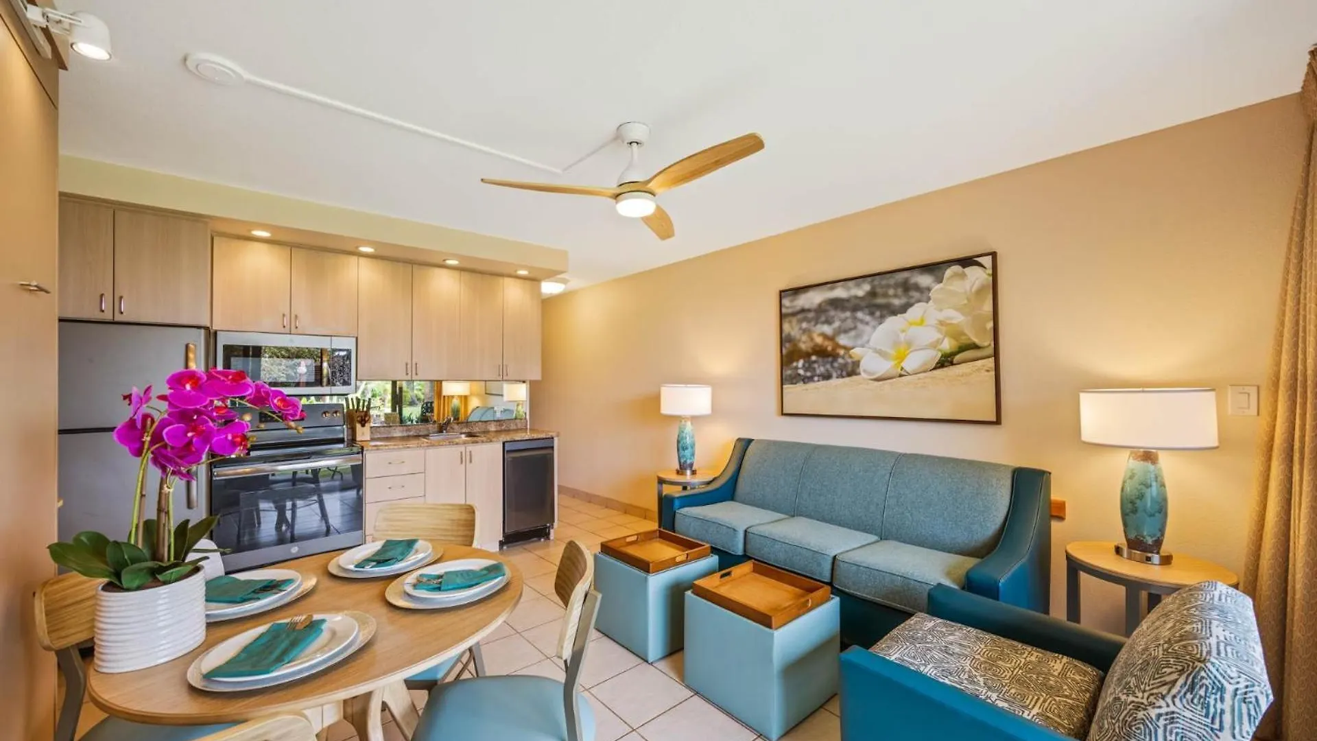 Kuleana Club #701 Oceanfront - 1 Bedroom 1 Bathroom - Ground Floor *