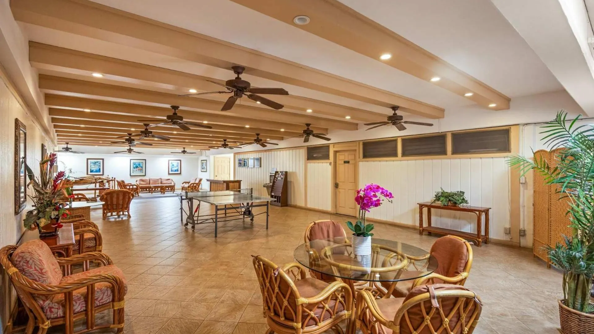 Kuleana Club #611 Oceanfront - 1 Bedroom & 1 Bathroom - Gated 2nd Fl Holiday home