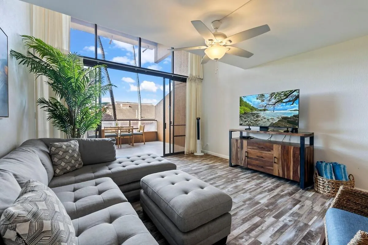 Kahana F208- Ocean View Spacious 2 Bedroom Across From Apartment Lahaina