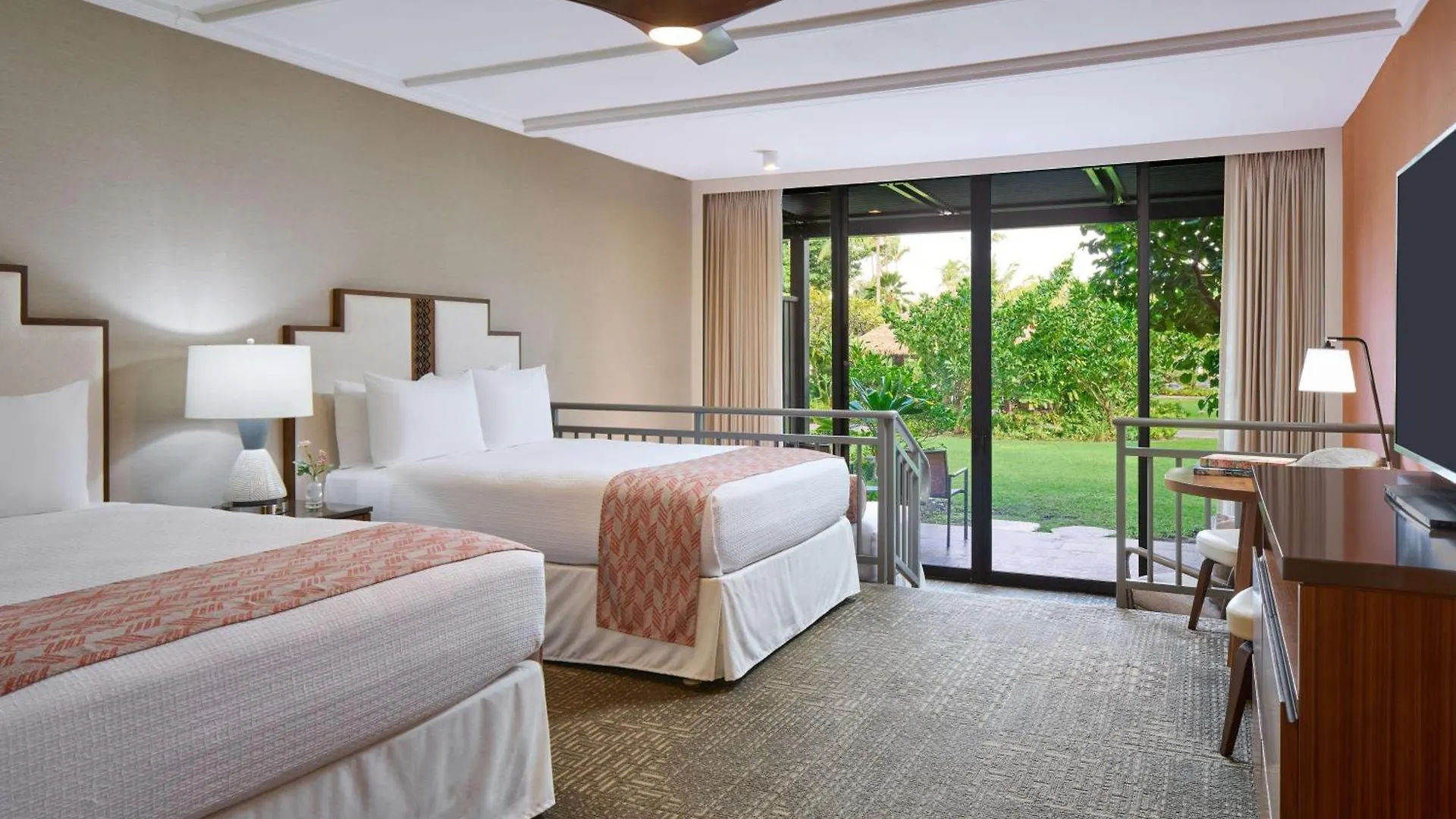 Outrigger Kaʻanapali Beach Resort