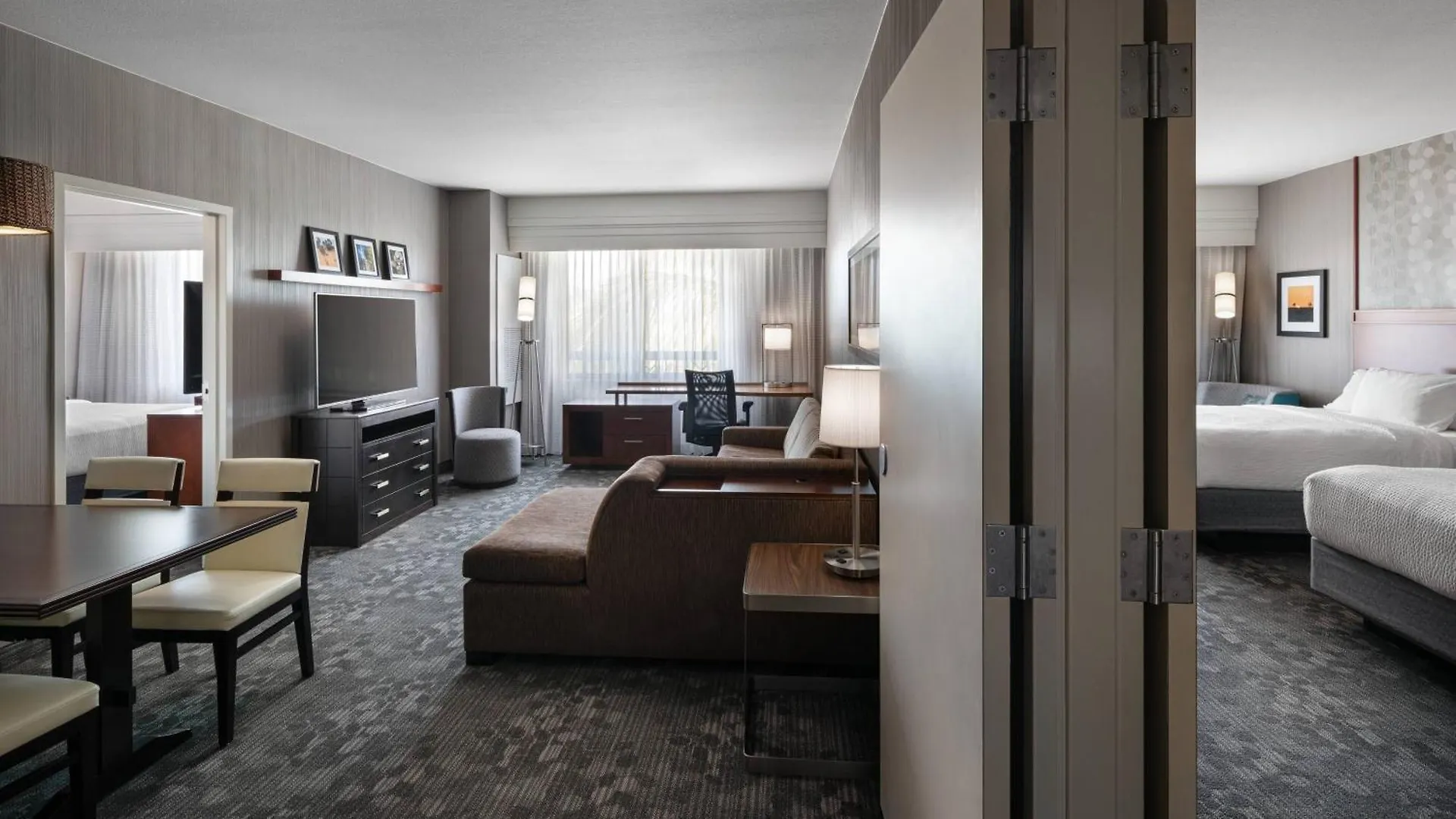 Courtyard By Marriott Maui Airport 3*