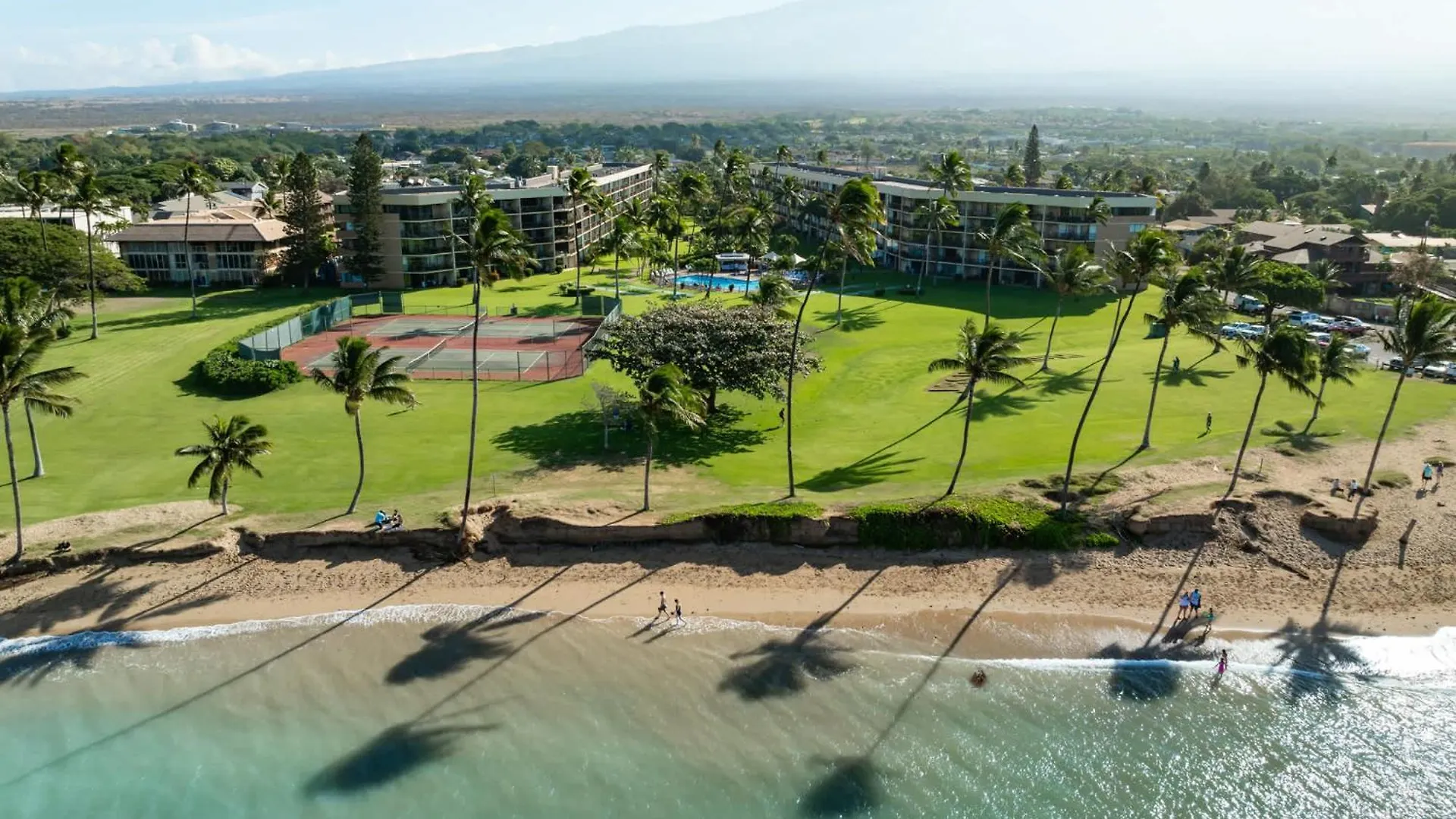 Luxury Maui Escape Ocean Views & Amenities Holiday home