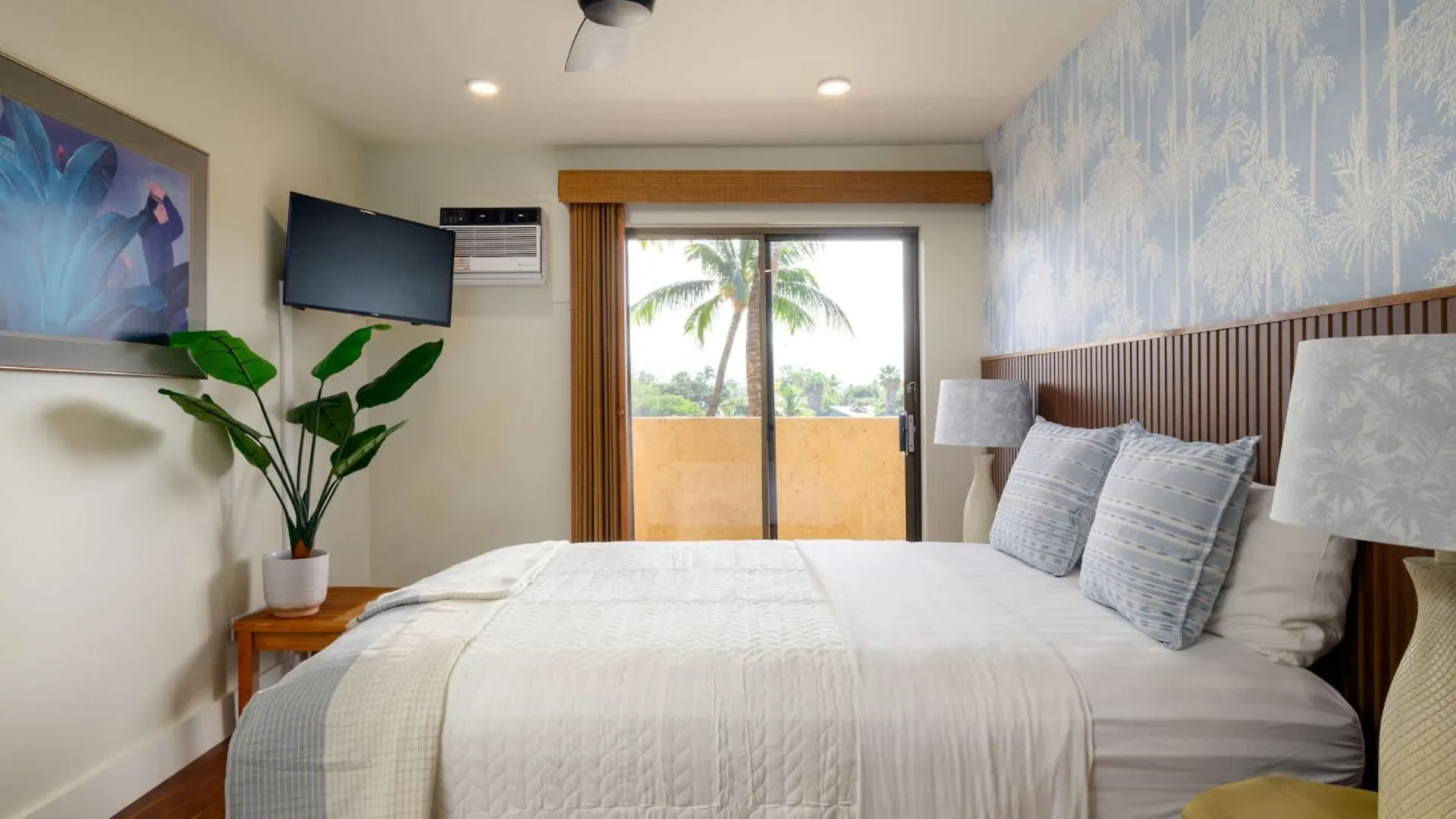 Luxury Maui Escape Ocean Views & Amenities Holiday home