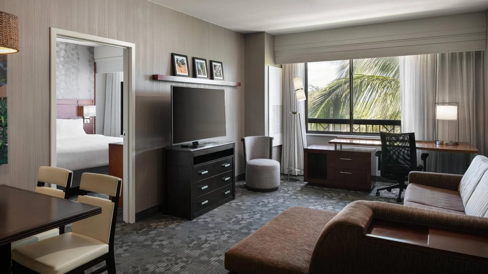 Courtyard By Marriott Maui Airport Hotel 3*