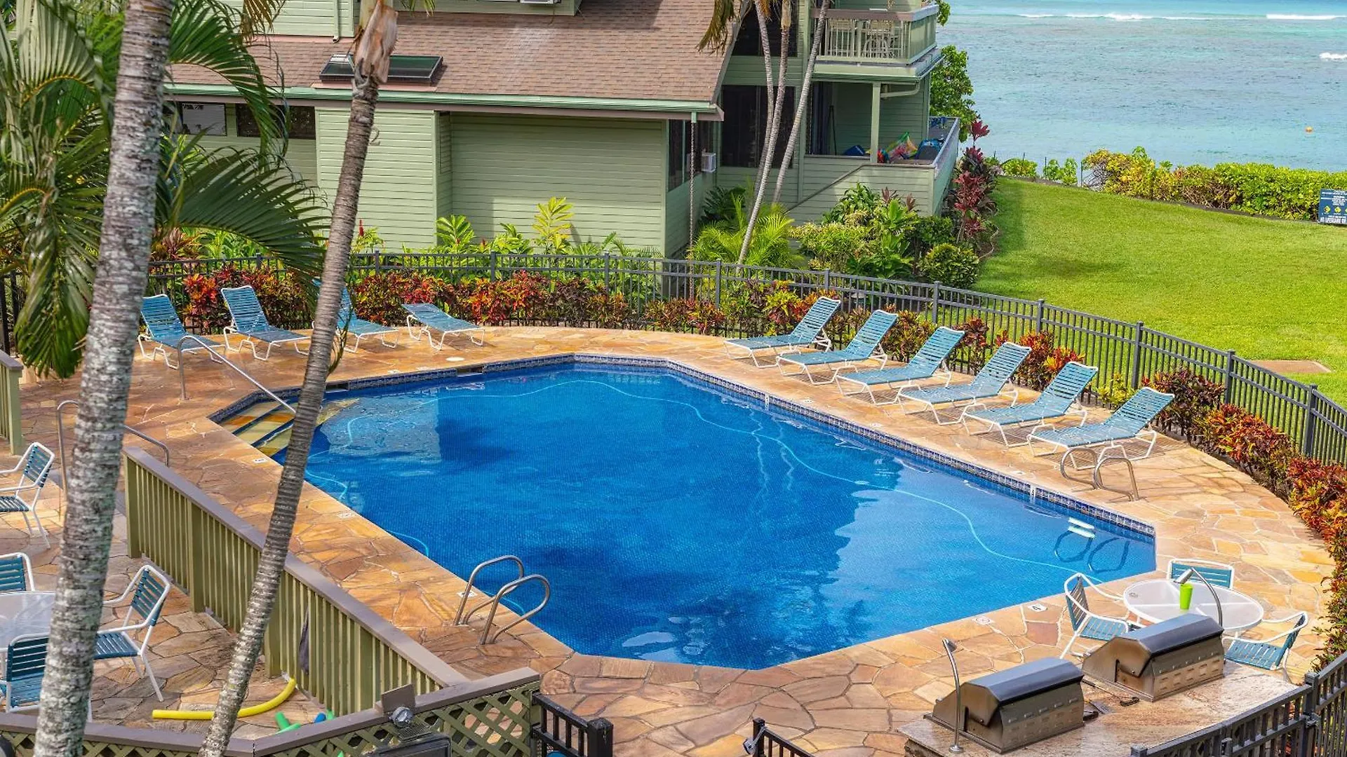 Outrigger 4b1 Kahana