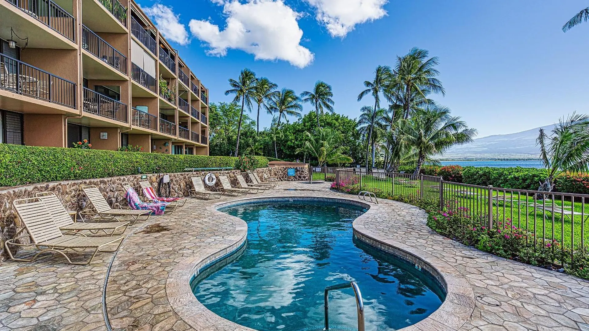 Maalaea Banyans 204 * Wailuku