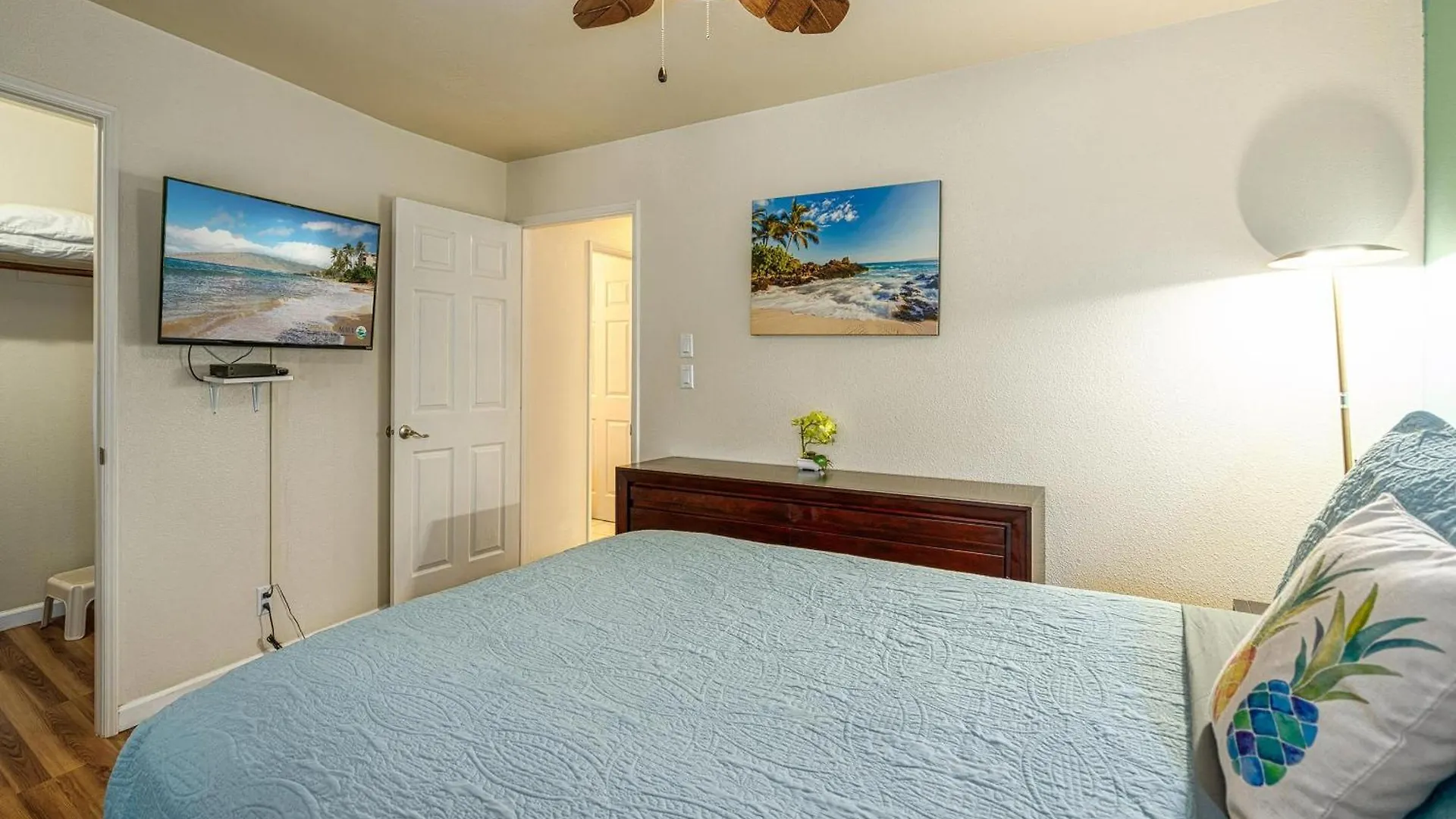 Holiday home Bay Vista B-102