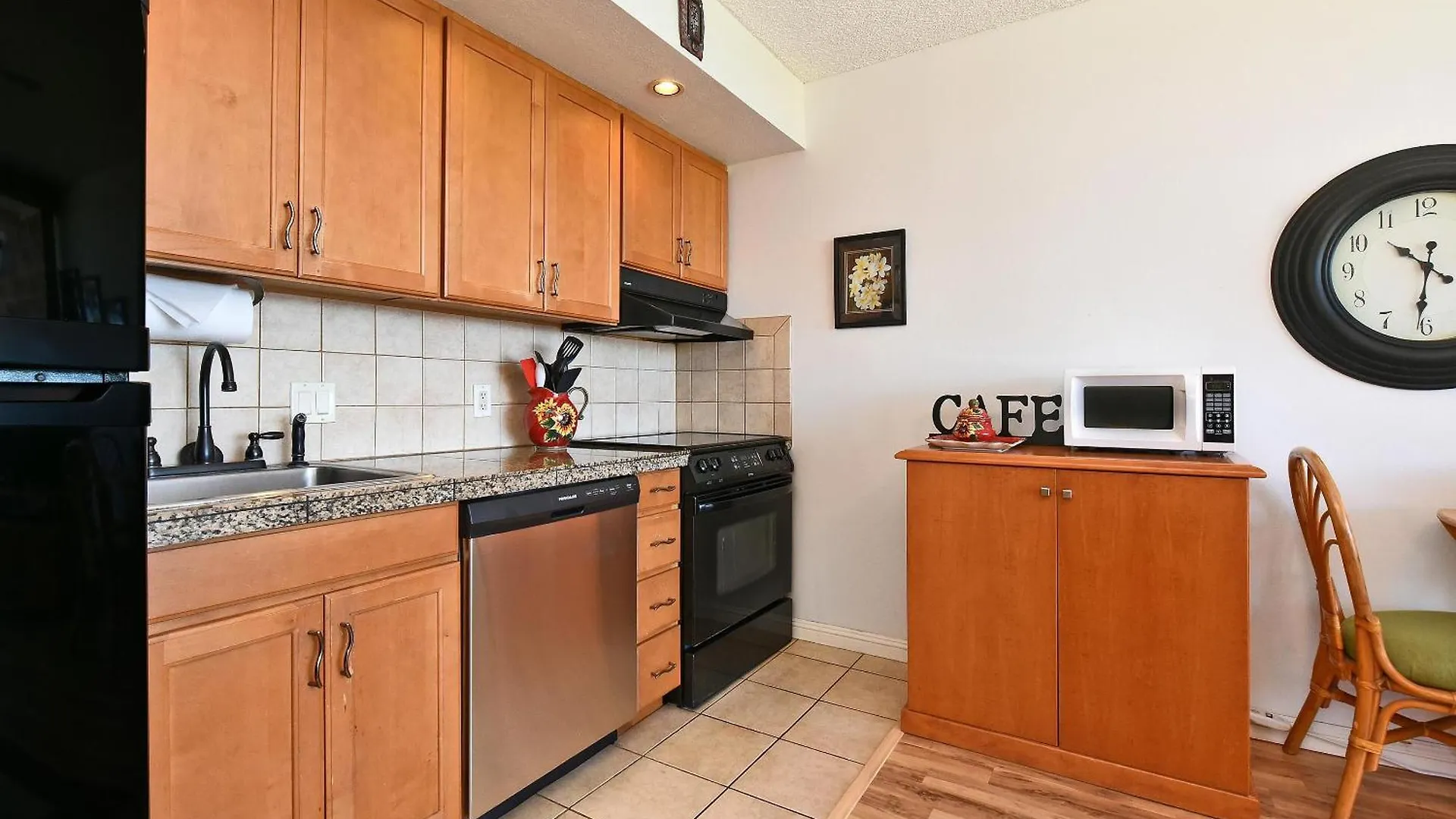 Oceanfront Kuleana Special!!! *