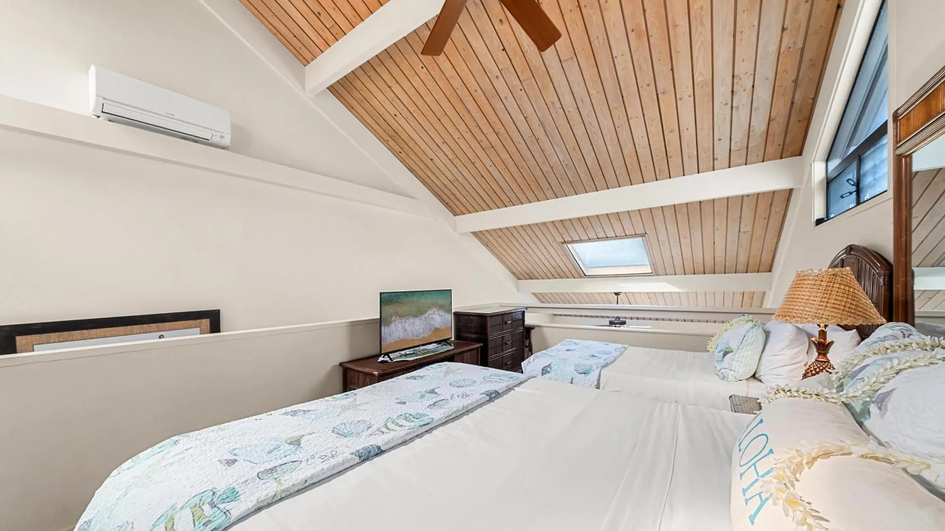 Village 3 * Kahana