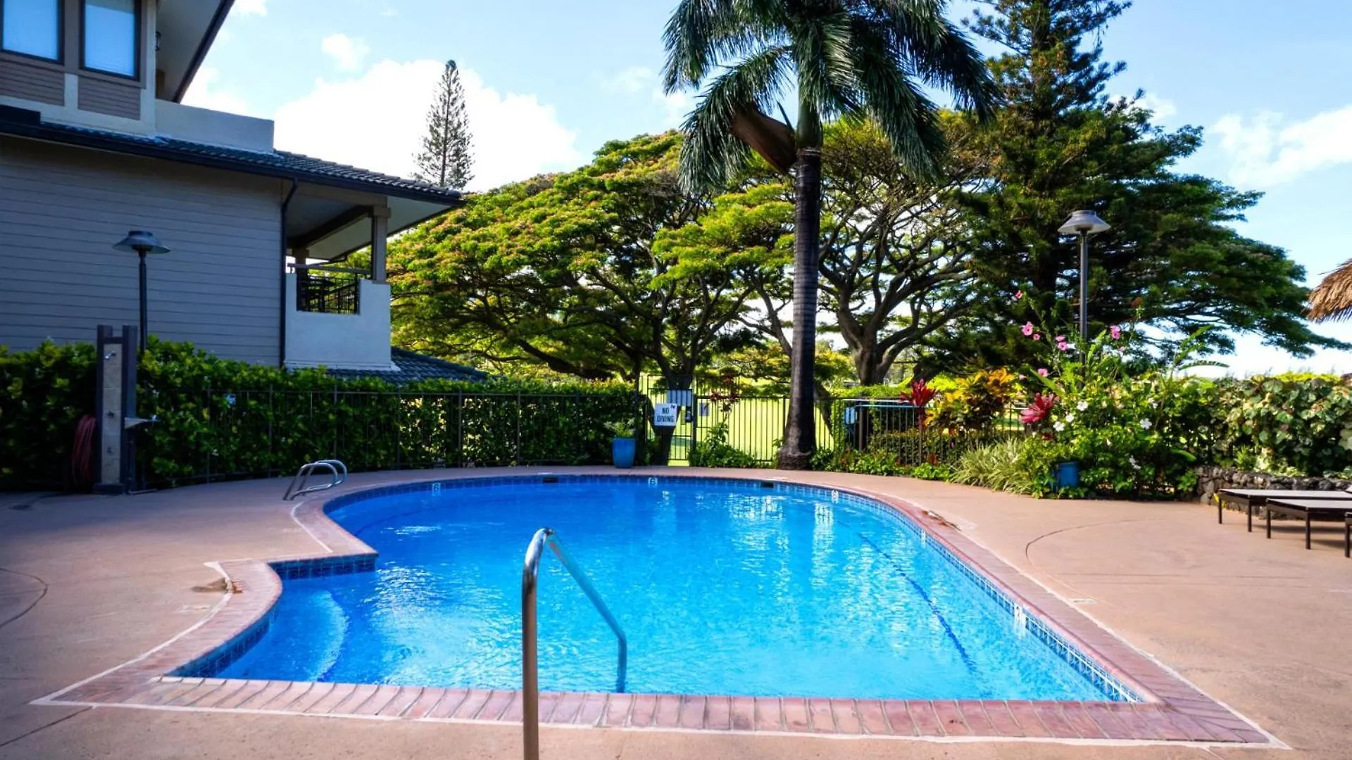 Kbm Free Car Golf Kgv-24p2 Remodeled Ocean View Apartment