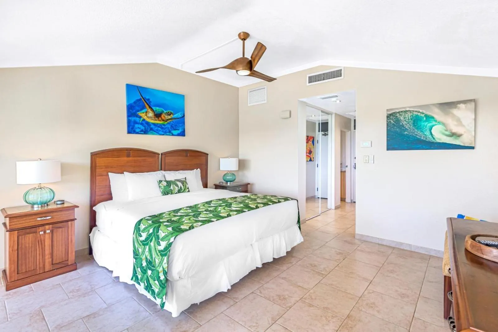 Kbm Free Car Golf Kgv-24p2 Remodeled Ocean View Apartment