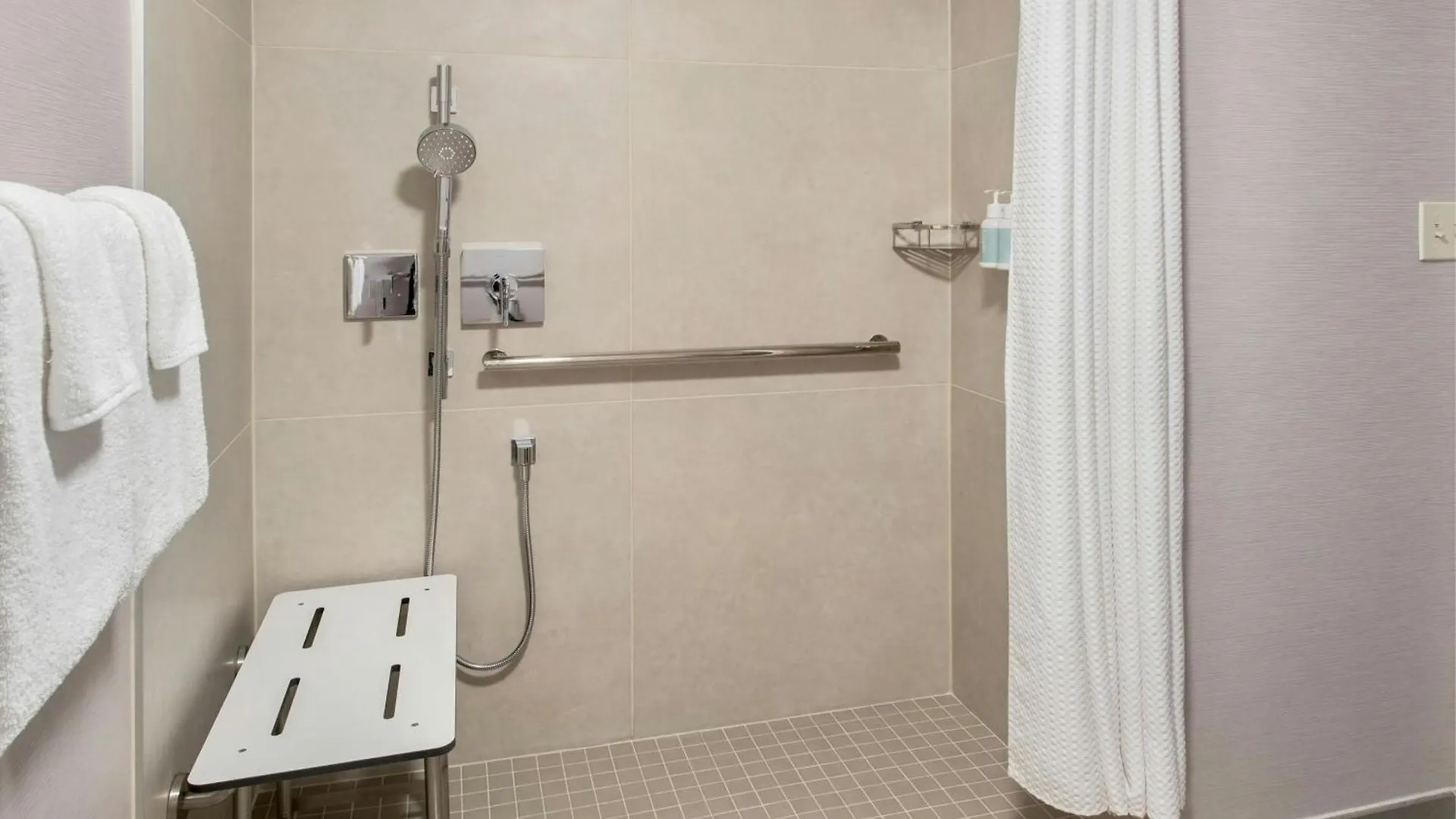 Hotel Courtyard By Marriott Maui Airport 3*