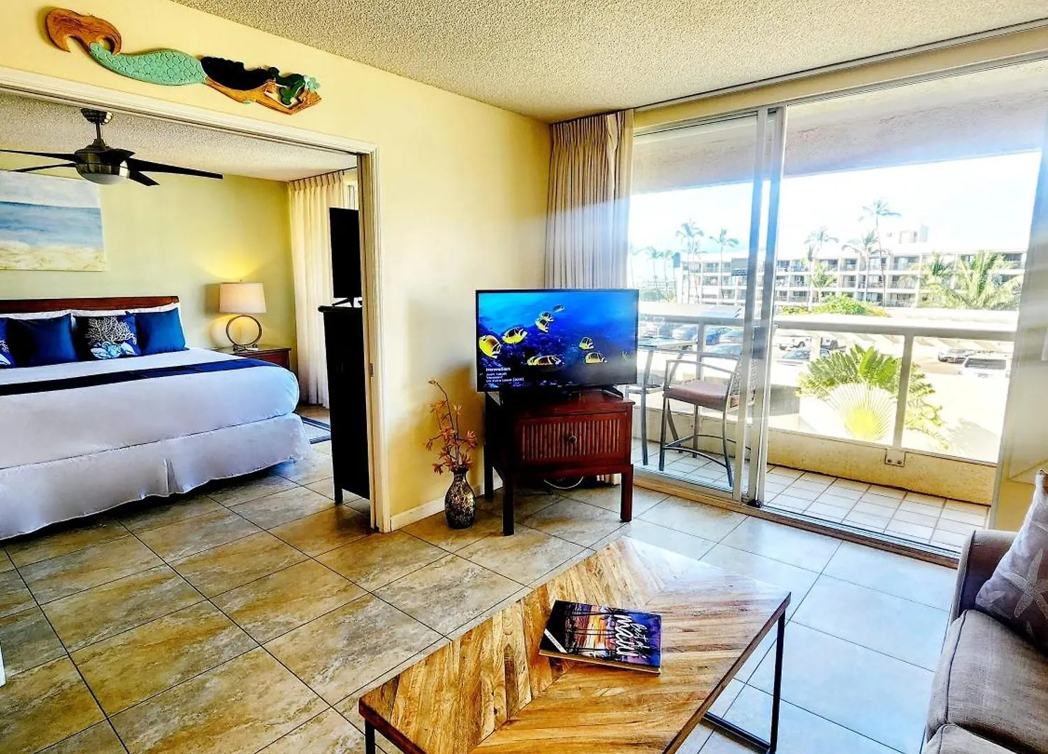 Maui Banyan H408