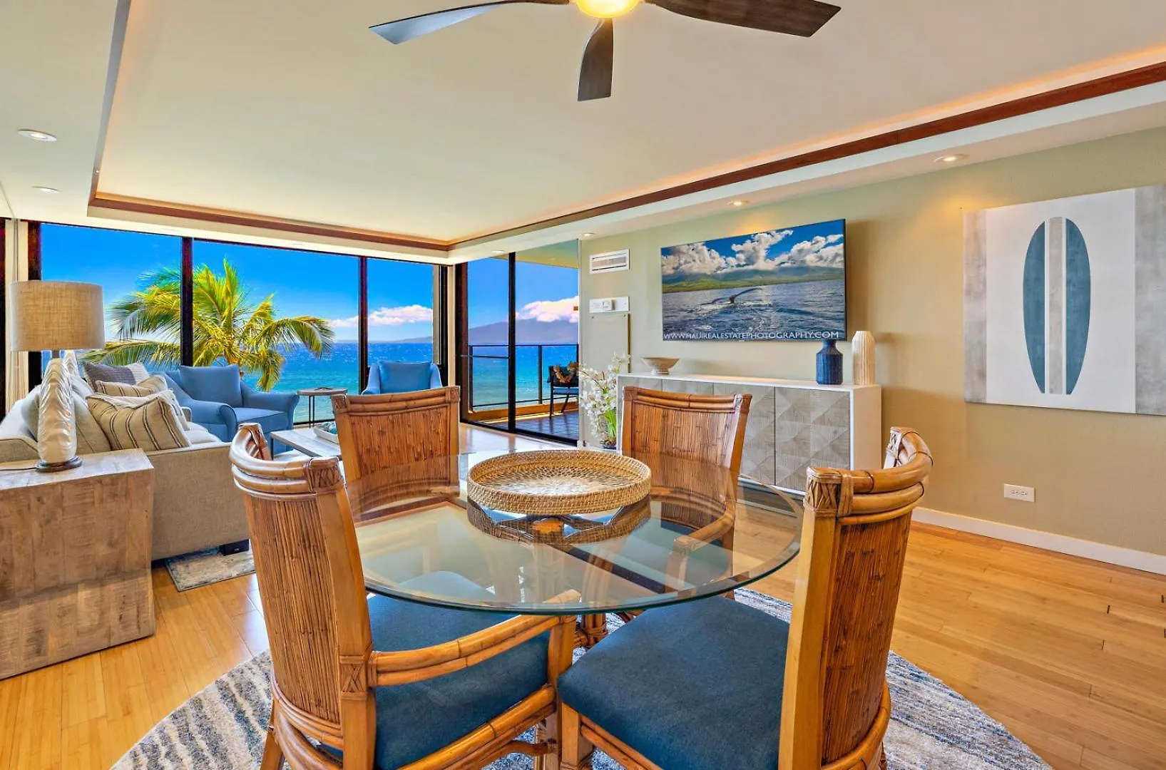 Exquisite One-bedroom, One-bathroom Beachfront Residence! Apartment