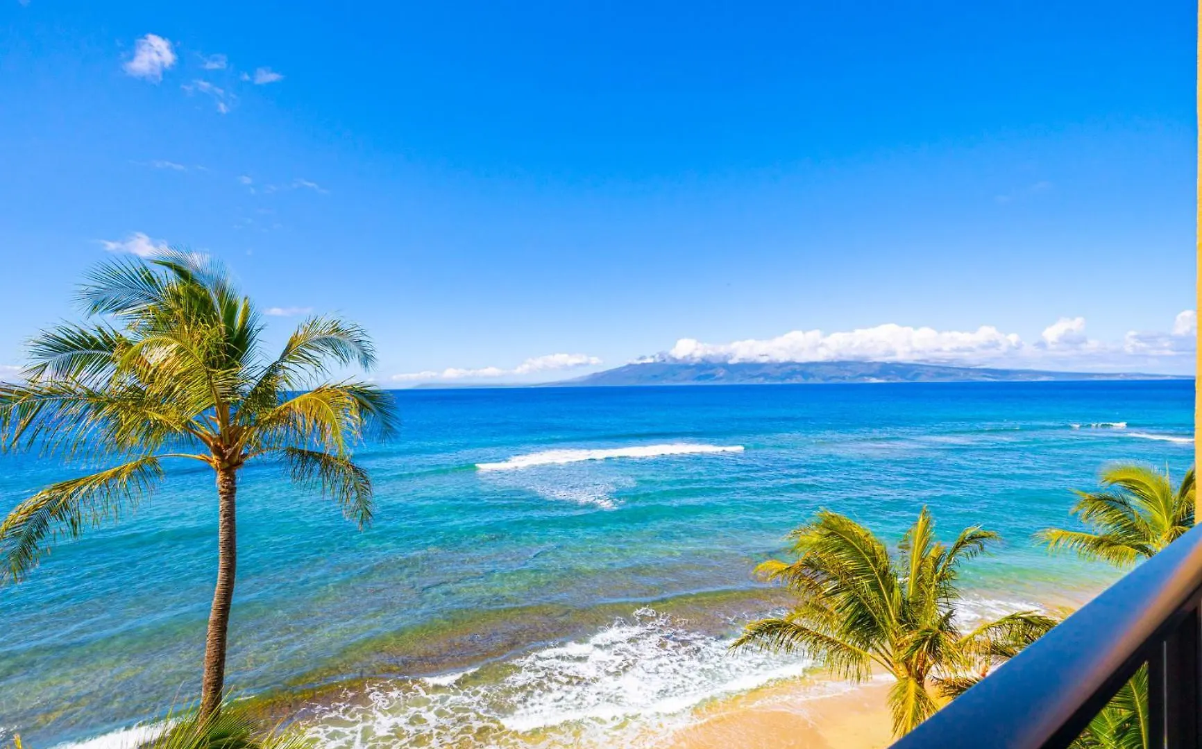 Exquisite One-bedroom, One-bathroom Beachfront Residence! Apartment Kaanapali
