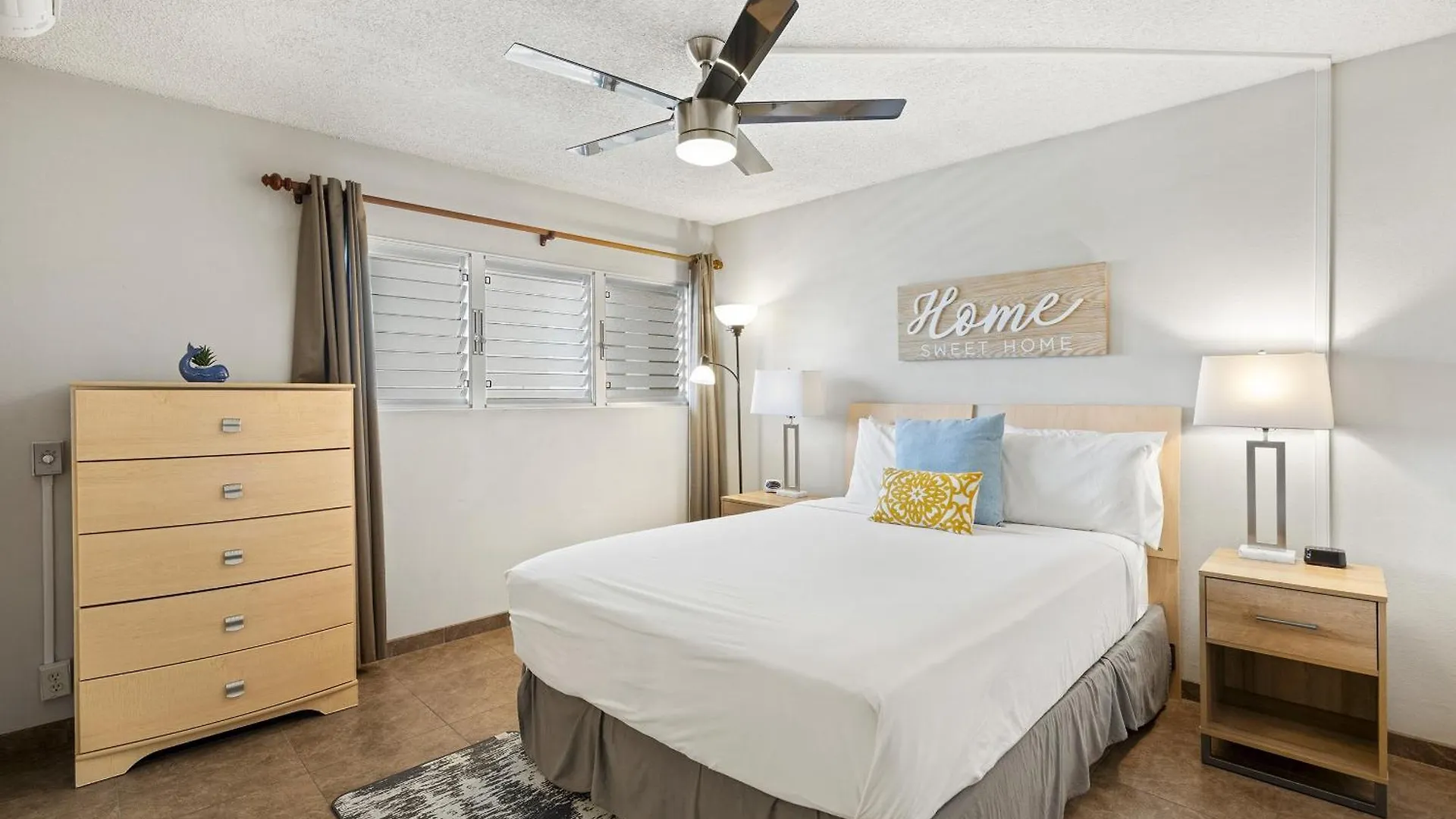 Holiday home Island Surf 304 - Renovated, Ocean Views, Split Ac *