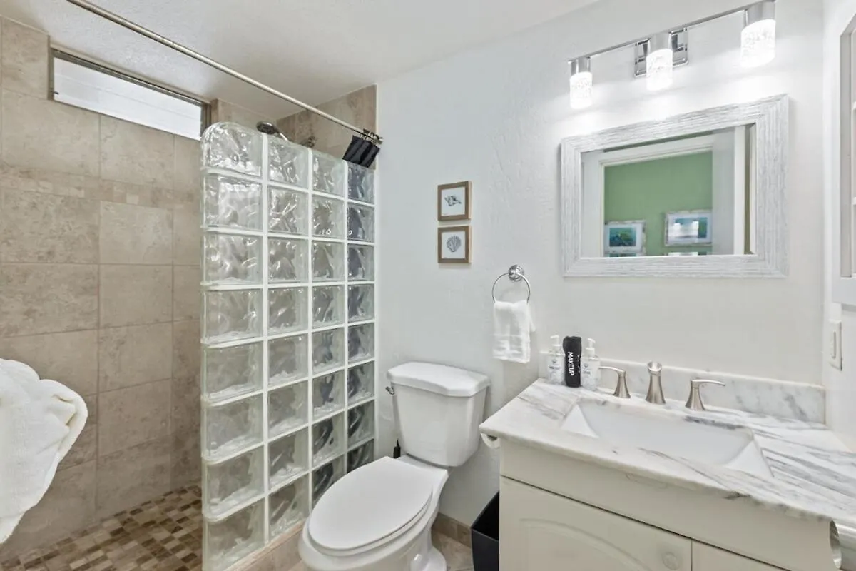 Apartment Nani Kai Hale 403- Floor 1 Bedroom With Ac & Partial Ocean View Kihei