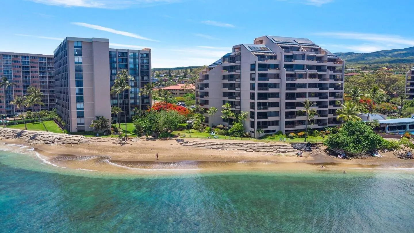 Holiday home Ocean Views Luxury Amenities Beachfront Retreat Kahana