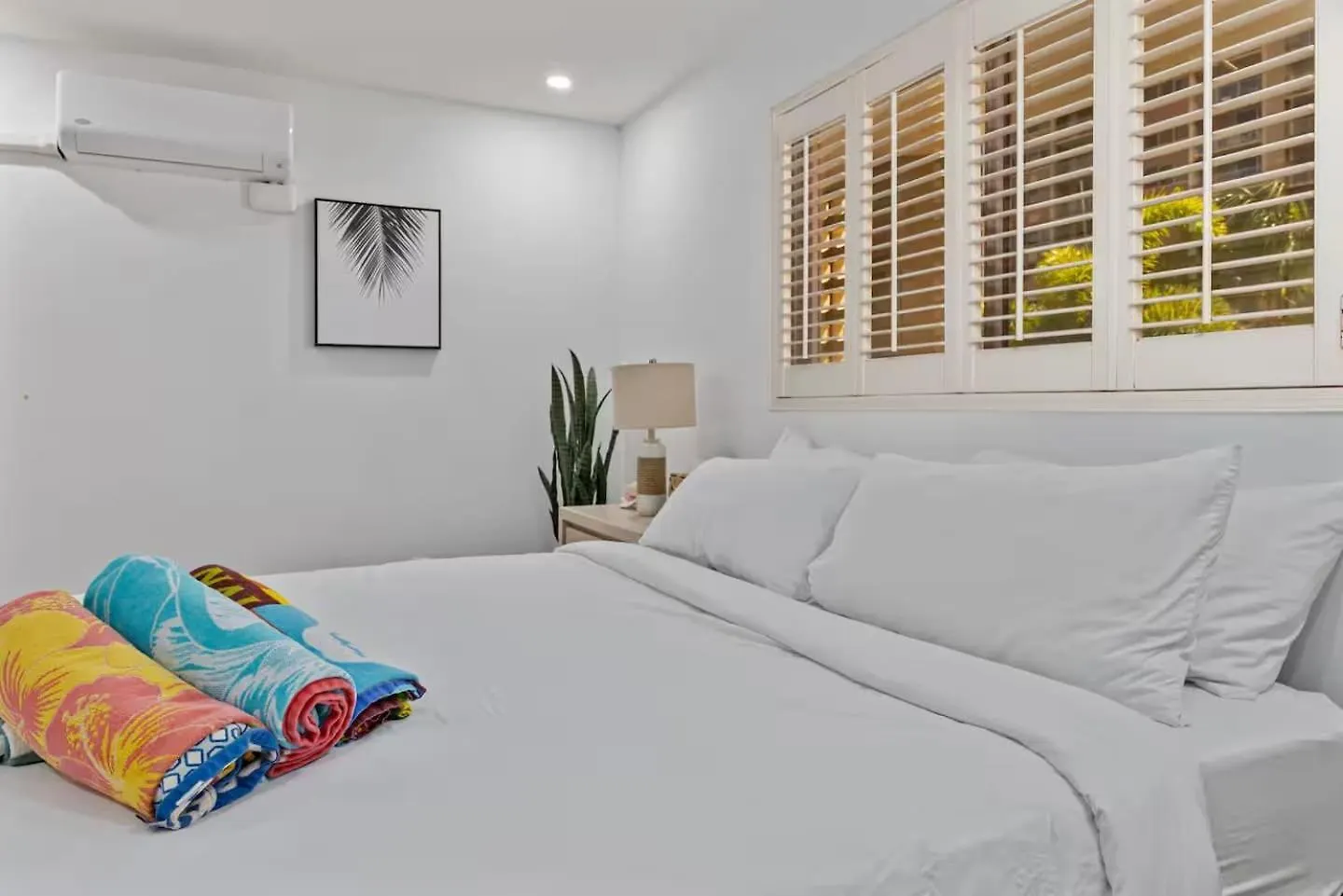 Ocean Views Luxury Amenities Beachfront Retreat Holiday home