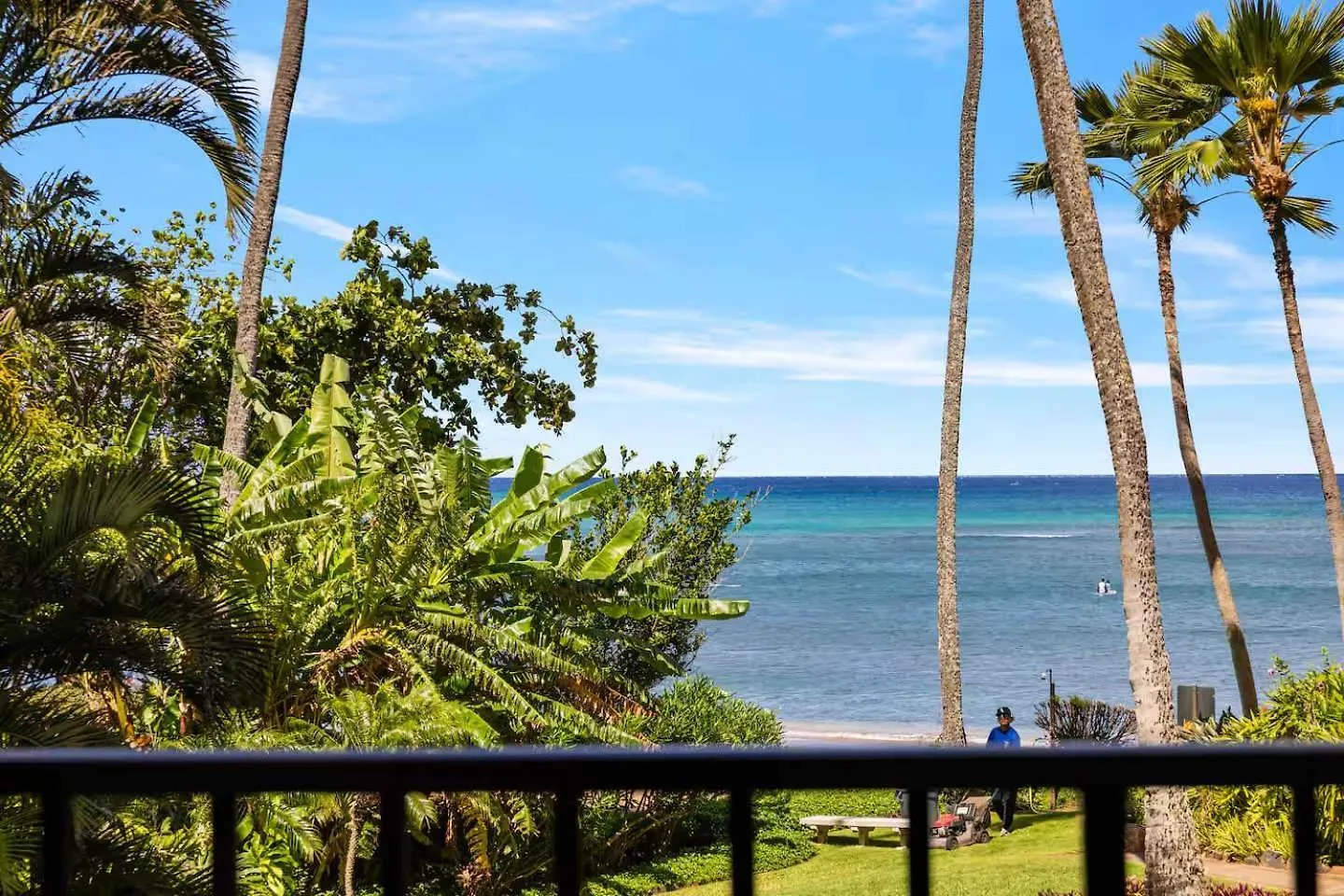 Ocean Views Luxury Amenities Beachfront Retreat * Kahana