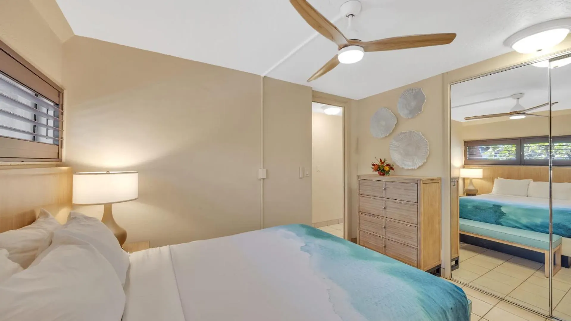 Kuleana Club #721 Oceanfront - 1 Bedroom & 1 Bathroom - 3rd Floor Kahana