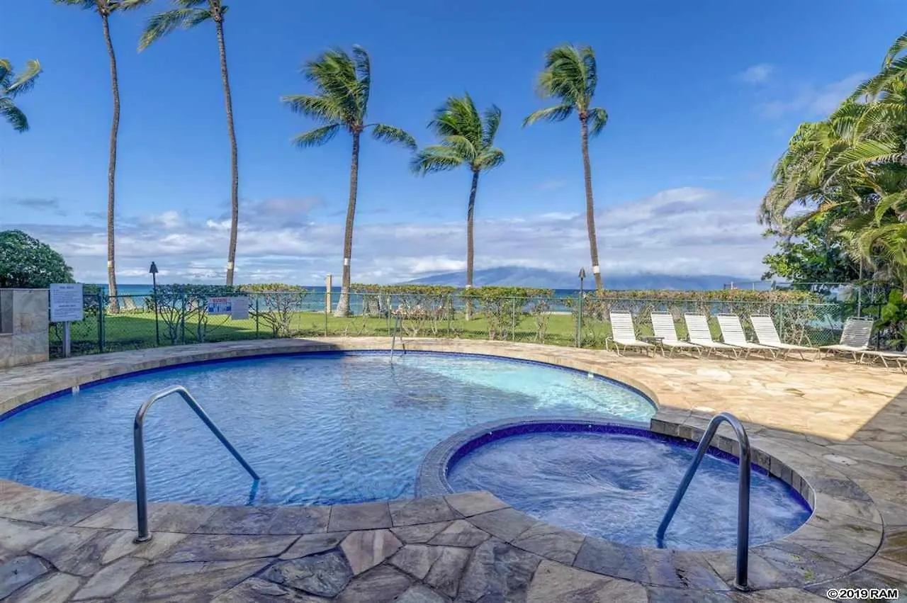Awesome Paki Maui In *
