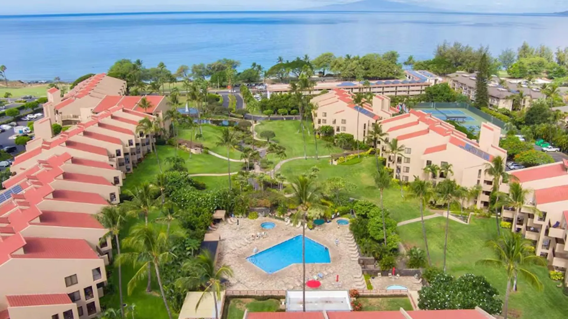 Perfect Getaway 2bd Condo, Steps To & Shops Apartment *