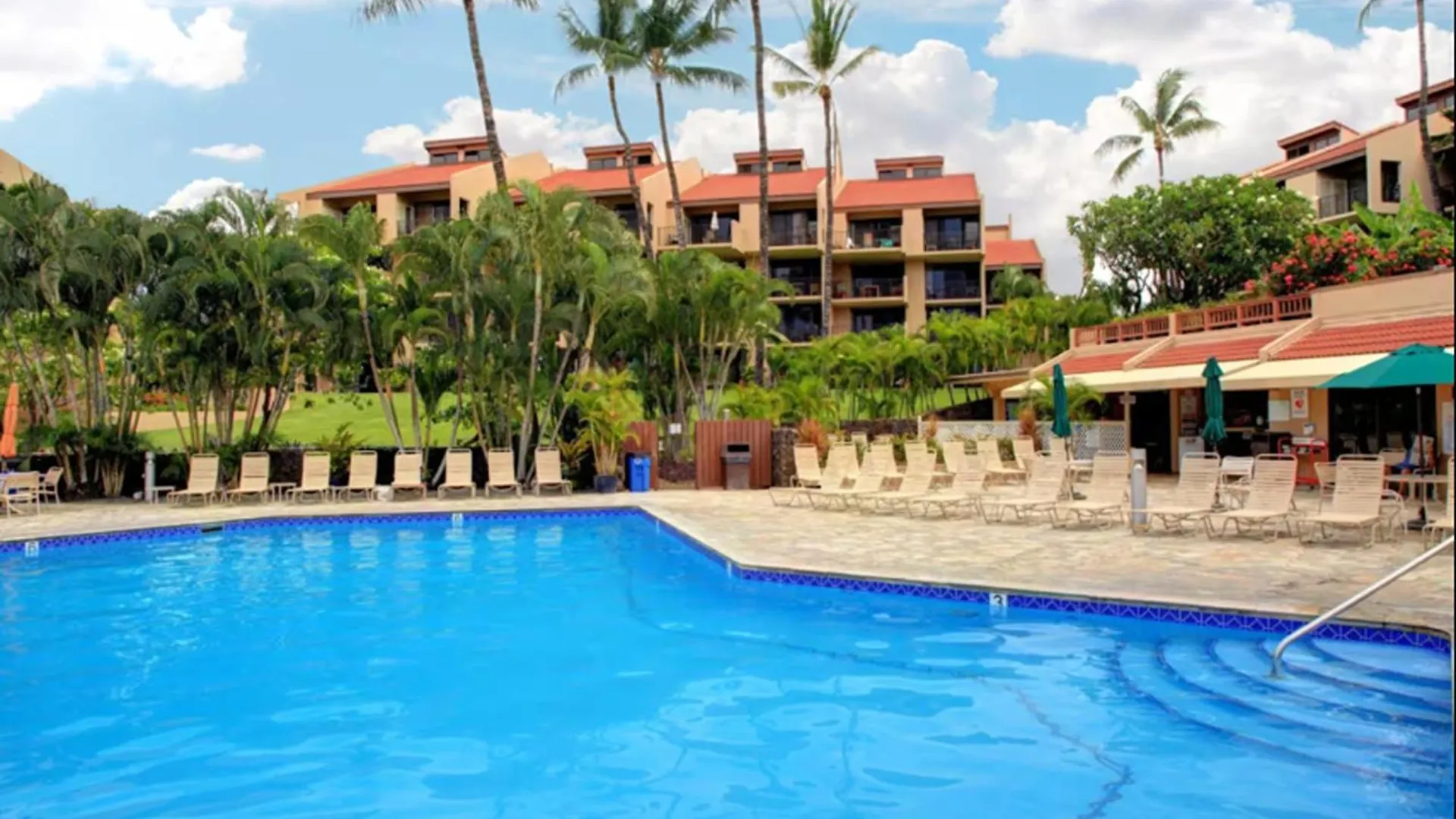 Apartment Perfect Getaway 2bd Condo, Steps To & Shops