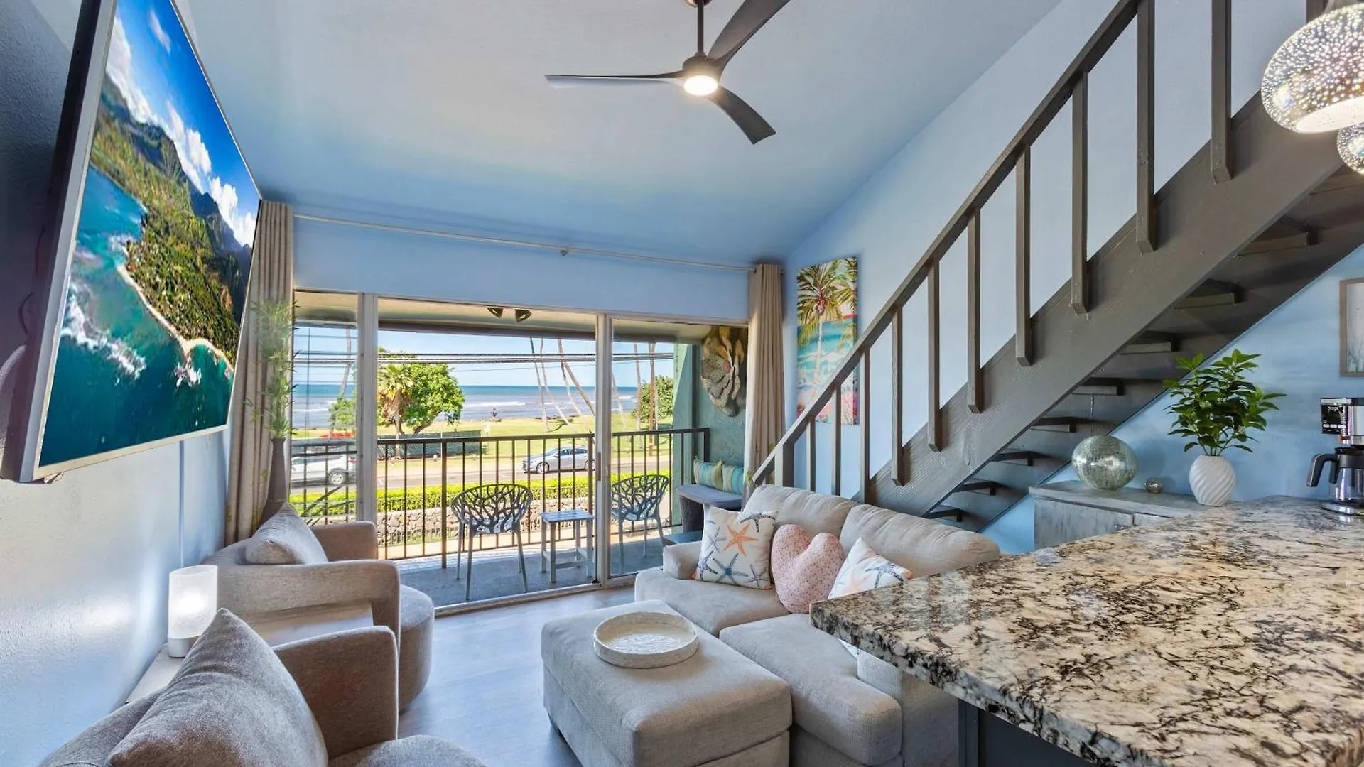 Bright Across From Pool Ac Sleeps 4 Kihei