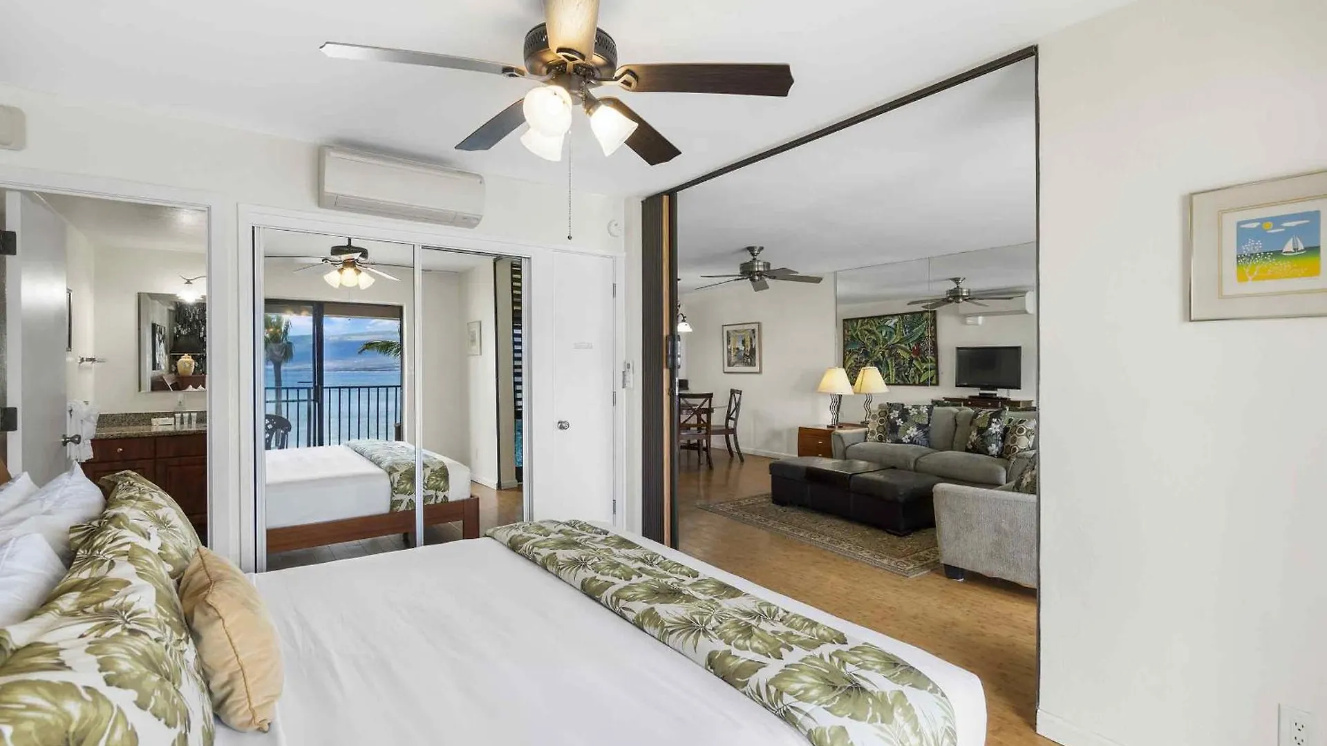 Dom wakacyjny Lauloa 410 - Floor, Direct Ocean Front, Stunning Renovation, Wi-fi, Split Ac Wailuku