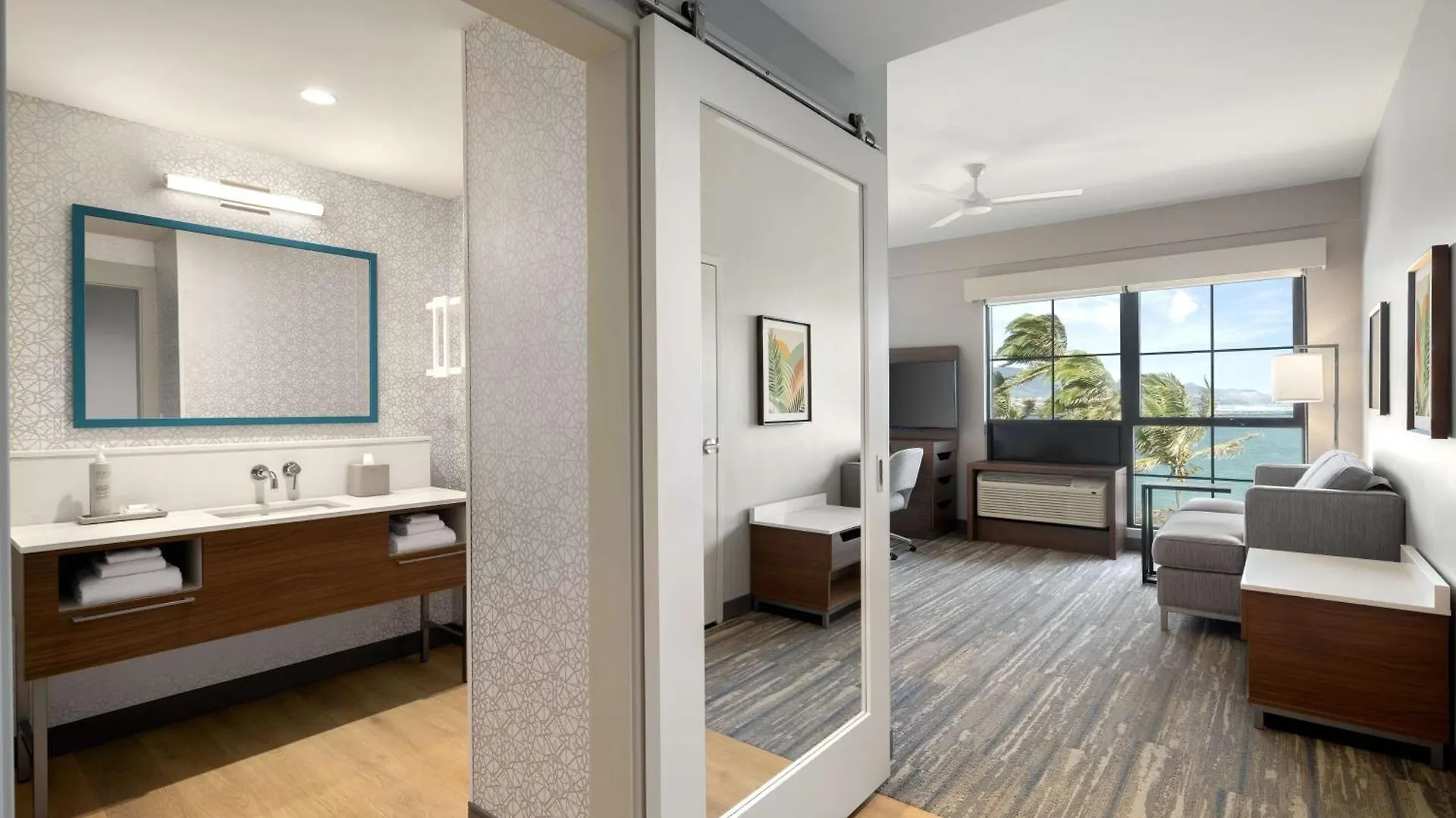 Hampton & Maui North Shore Hotel Kahului