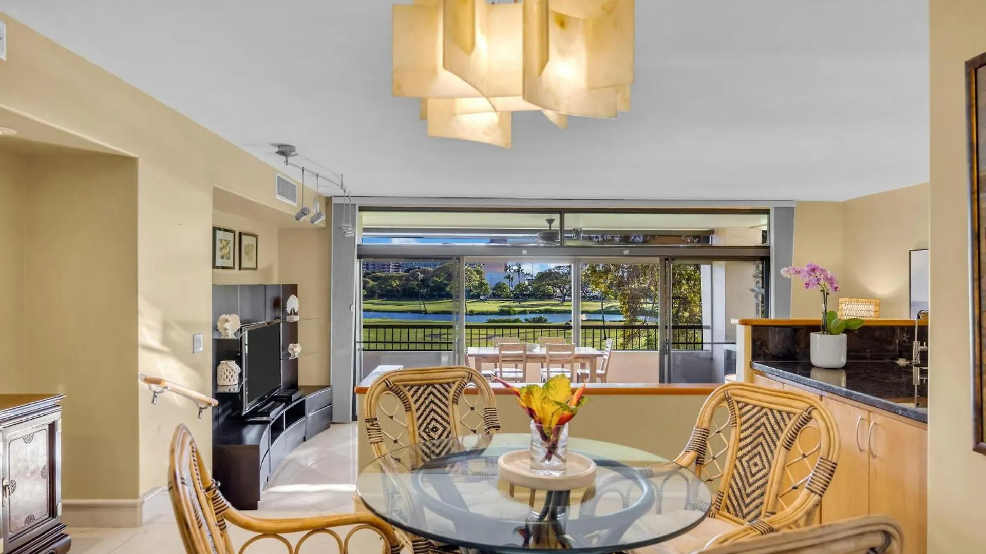 Kaanapali Royal C202