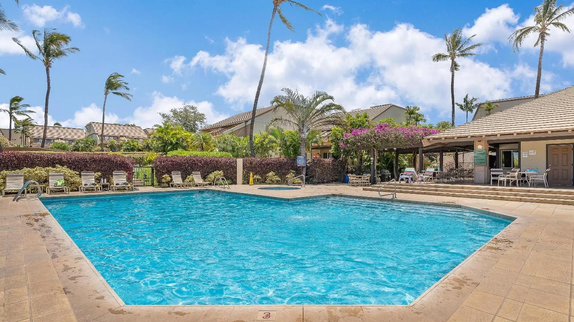 Maui Kamaole J114