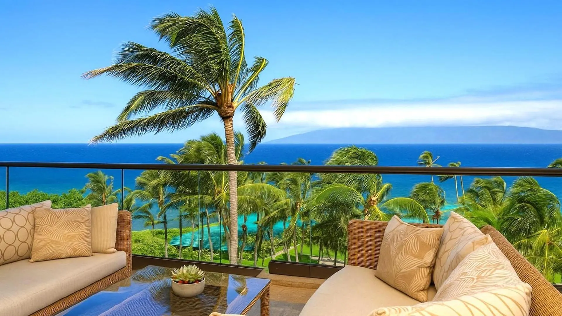 Kbm Free Car Hale Makaiatmontagekapalua Bay Beachfront