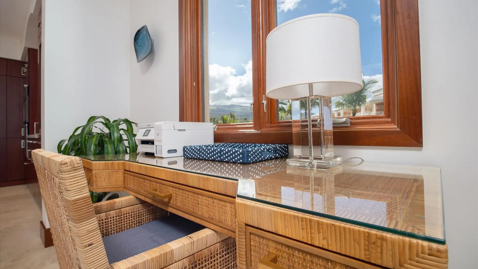 Freshly Renovated, Spectacular Ocean Views, Ultra-luxe Blue Ocean H401