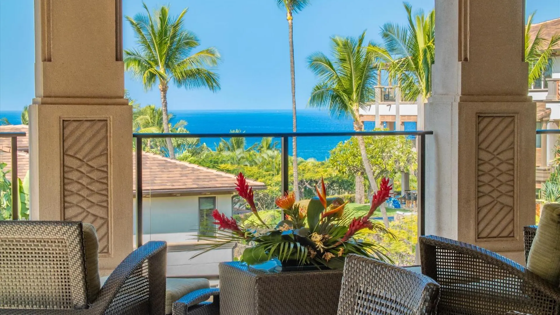 Redecorated! New Offering Summer 2025 - The Palm Coast F202 Ocean View Grand Luxe Sleeps 8! Vila Wailea (Maui)