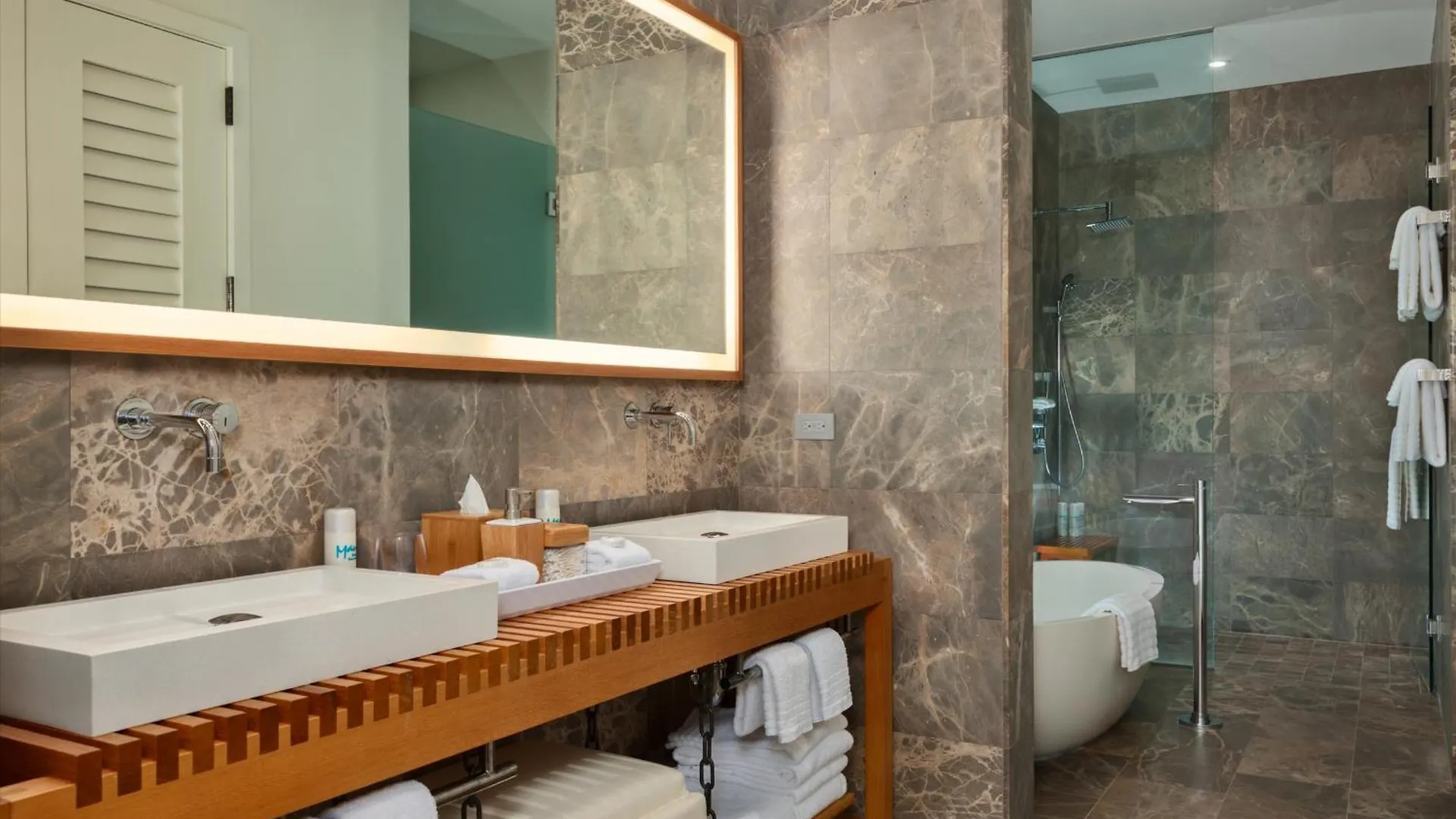 Your Own Luxury Private Within A At Seaglass 810 At Andaz Maui Wailea (Maui)