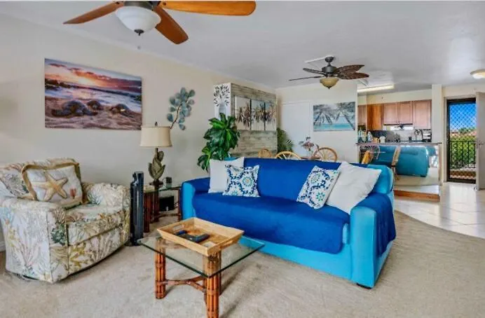 Ocean Front Views At The Valley Isle Apartment Lahaina