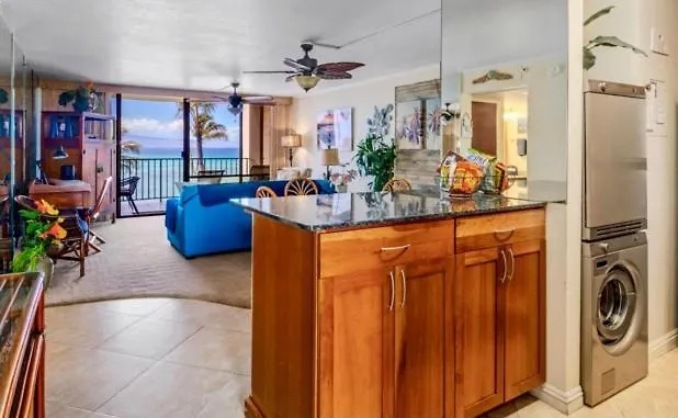 Apartment Ocean Front Views At The Valley Isle *