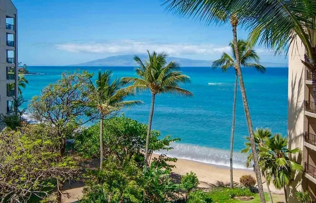 Ocean Front Views At The Valley Isle *