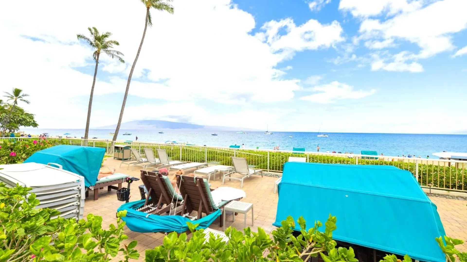 Apartment Kbm Free Car The Whaler Wh1-723 Beachfront With Spectacular Views Kaanapali