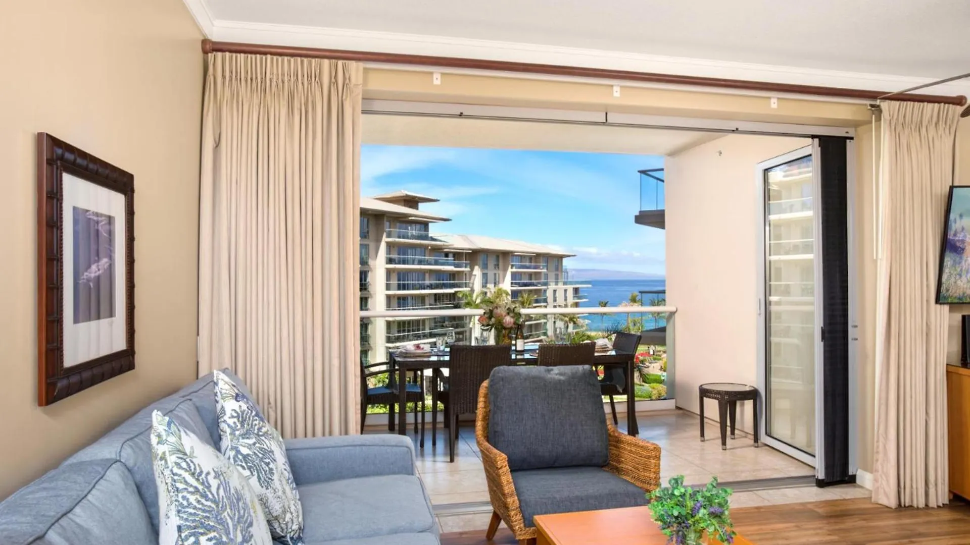 Apartment Spacious 3-bedroom Honua Kai Collection - Multi Unit Listing - Same Floor - Ocean Views - 2 Free Cars Hkh-52937 *